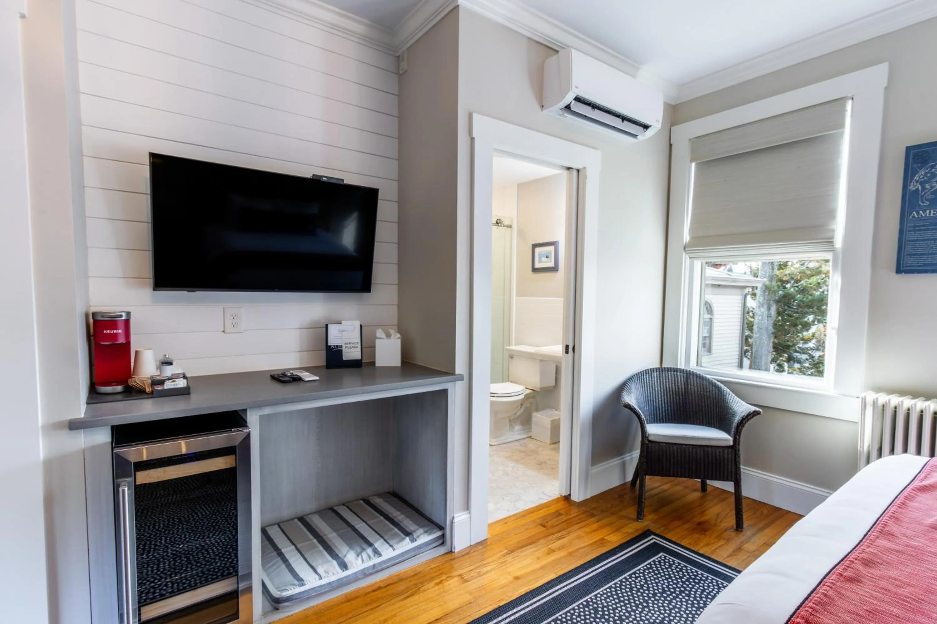 Bed in Paws on Pelham