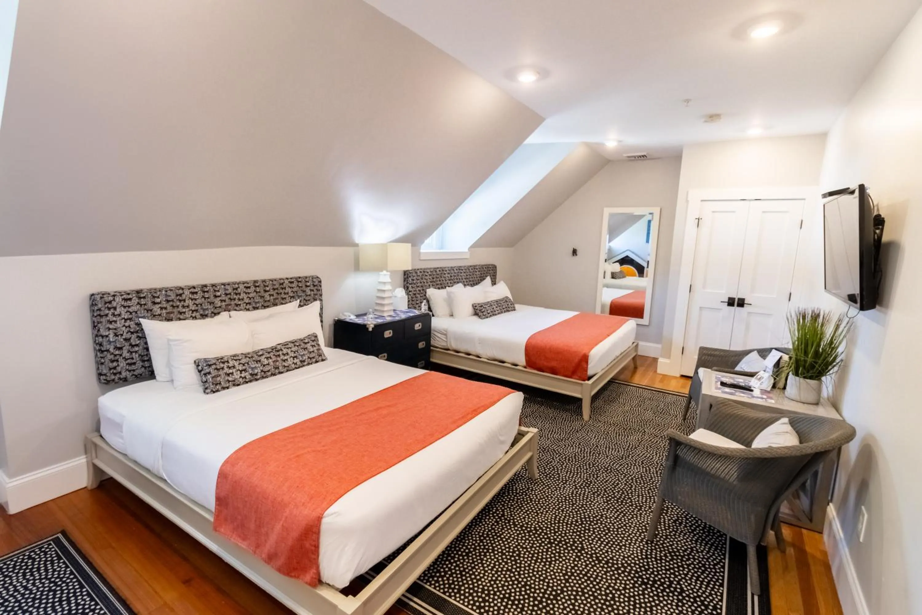 Bed in Paws on Pelham