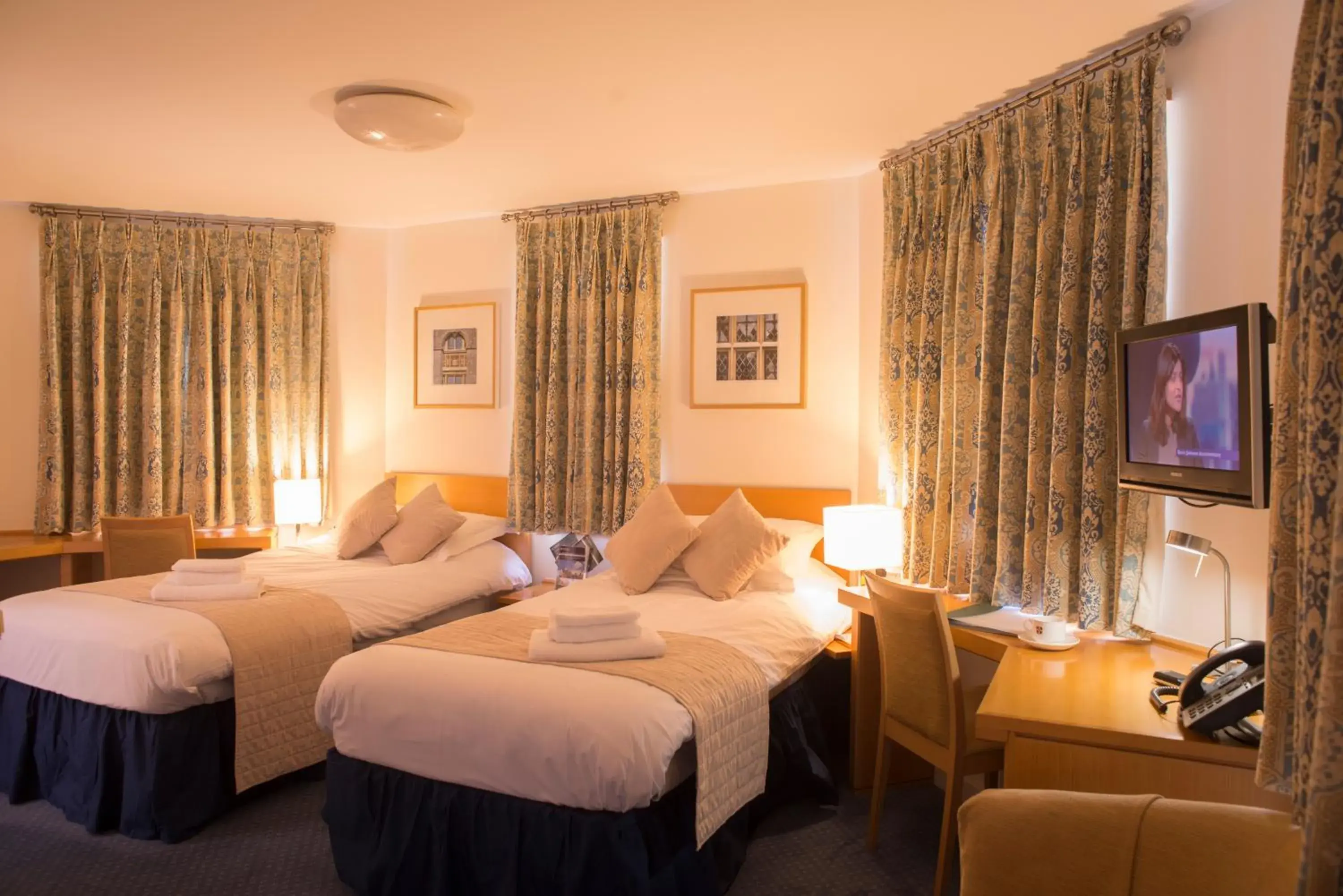 Twin Room in Madingley Hall Twin Room in Madingley Hall