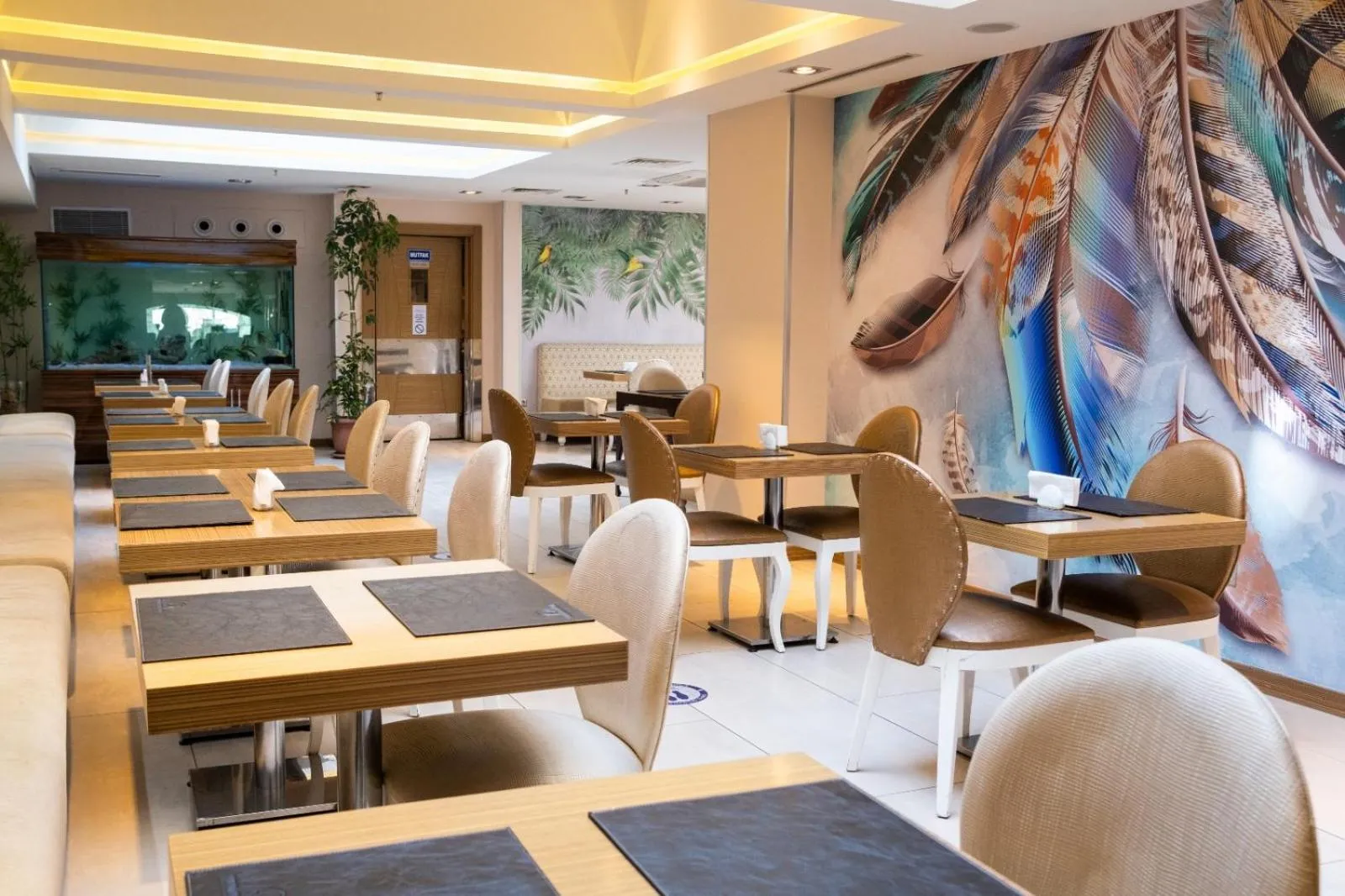 Restaurant/places to eat in The Time Hotel Old City