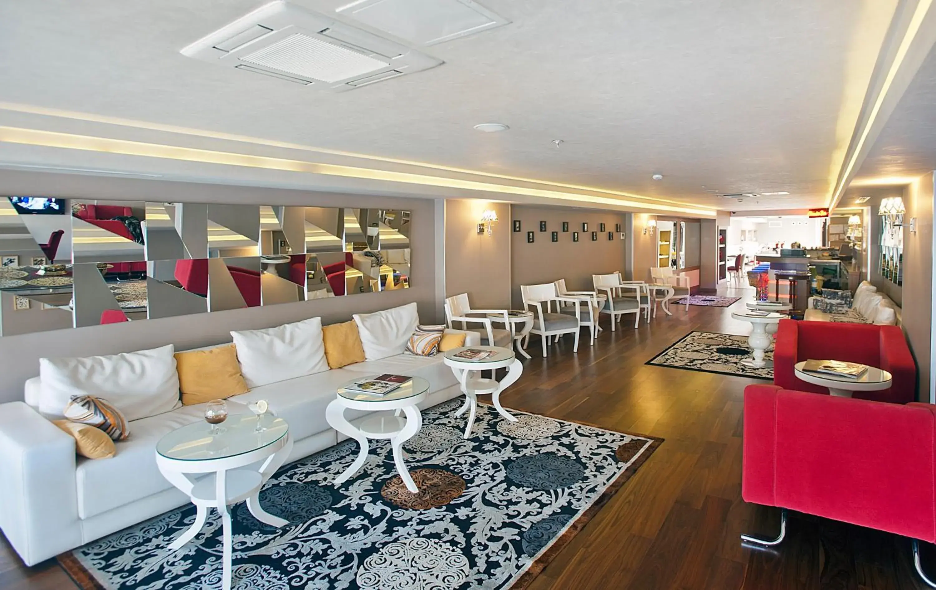 Restaurant/places to eat in The Time Hotel Old City Restaurant/places to eat in The Time Hotel Old City