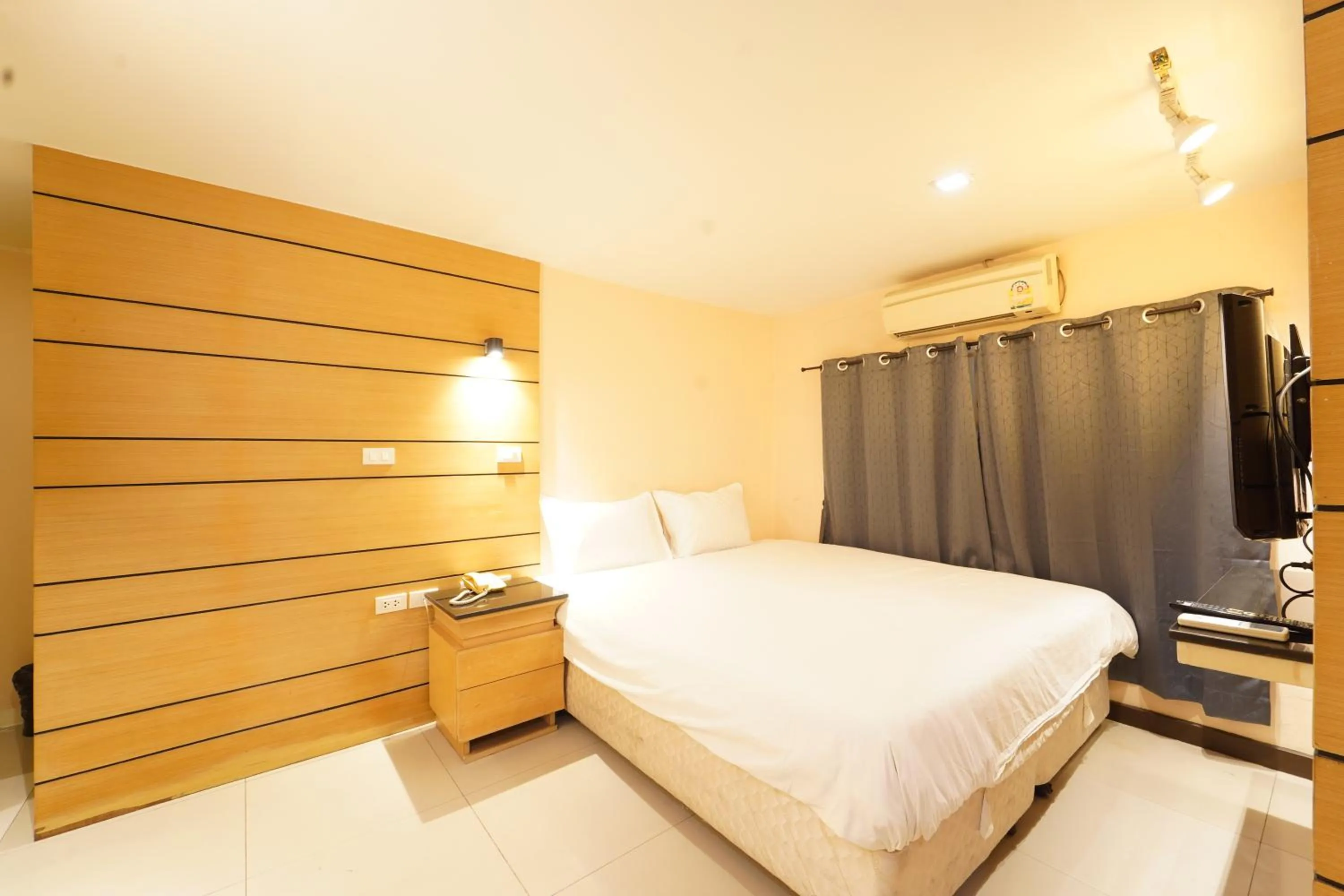 Property building in UPAR Hotels Sukhumvit 11 Nana