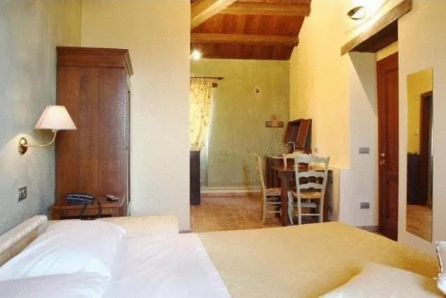 Photo of the whole room, Bed in Residence Borgo Da Mare