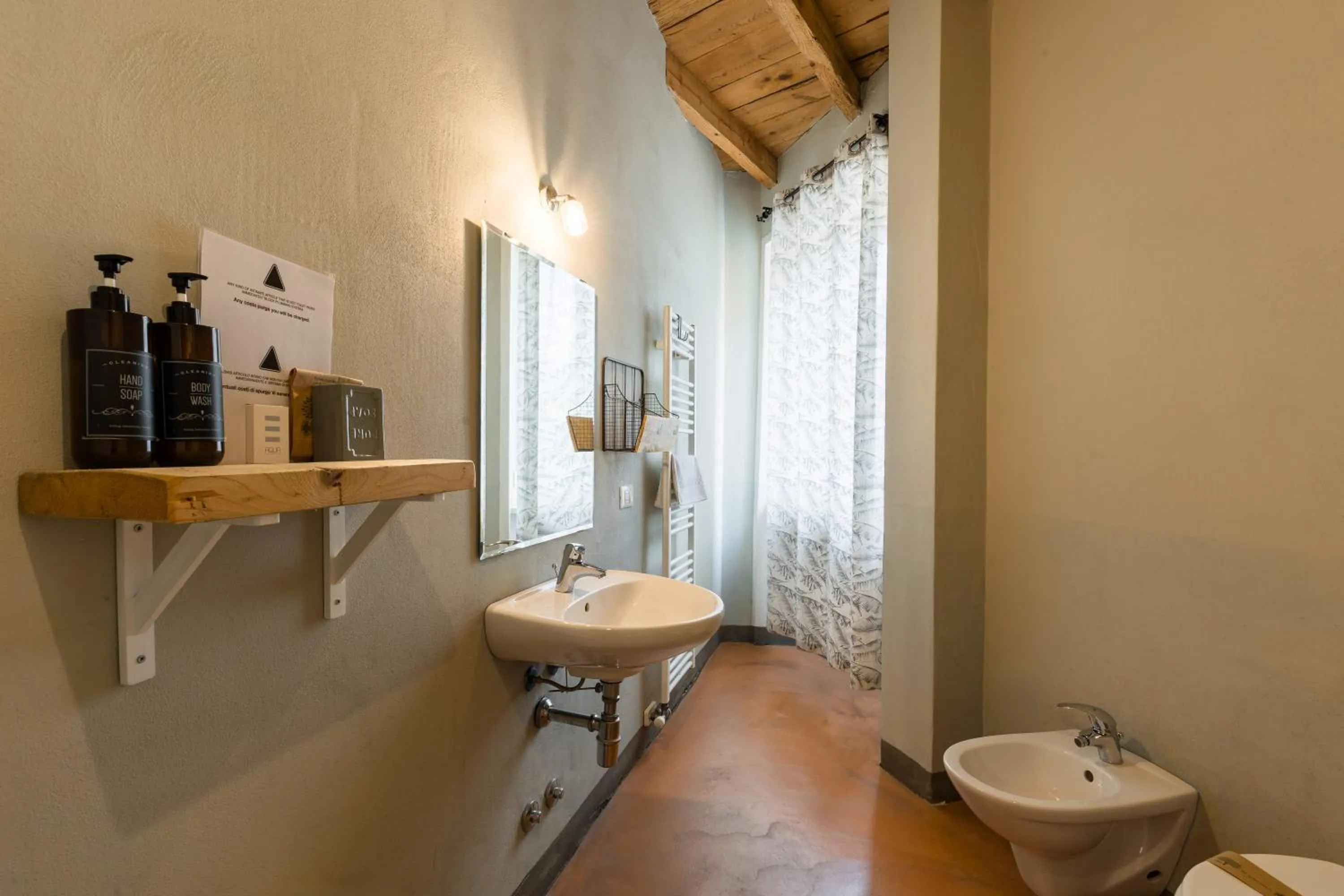 Bathroom in B&B Corte del Mincio