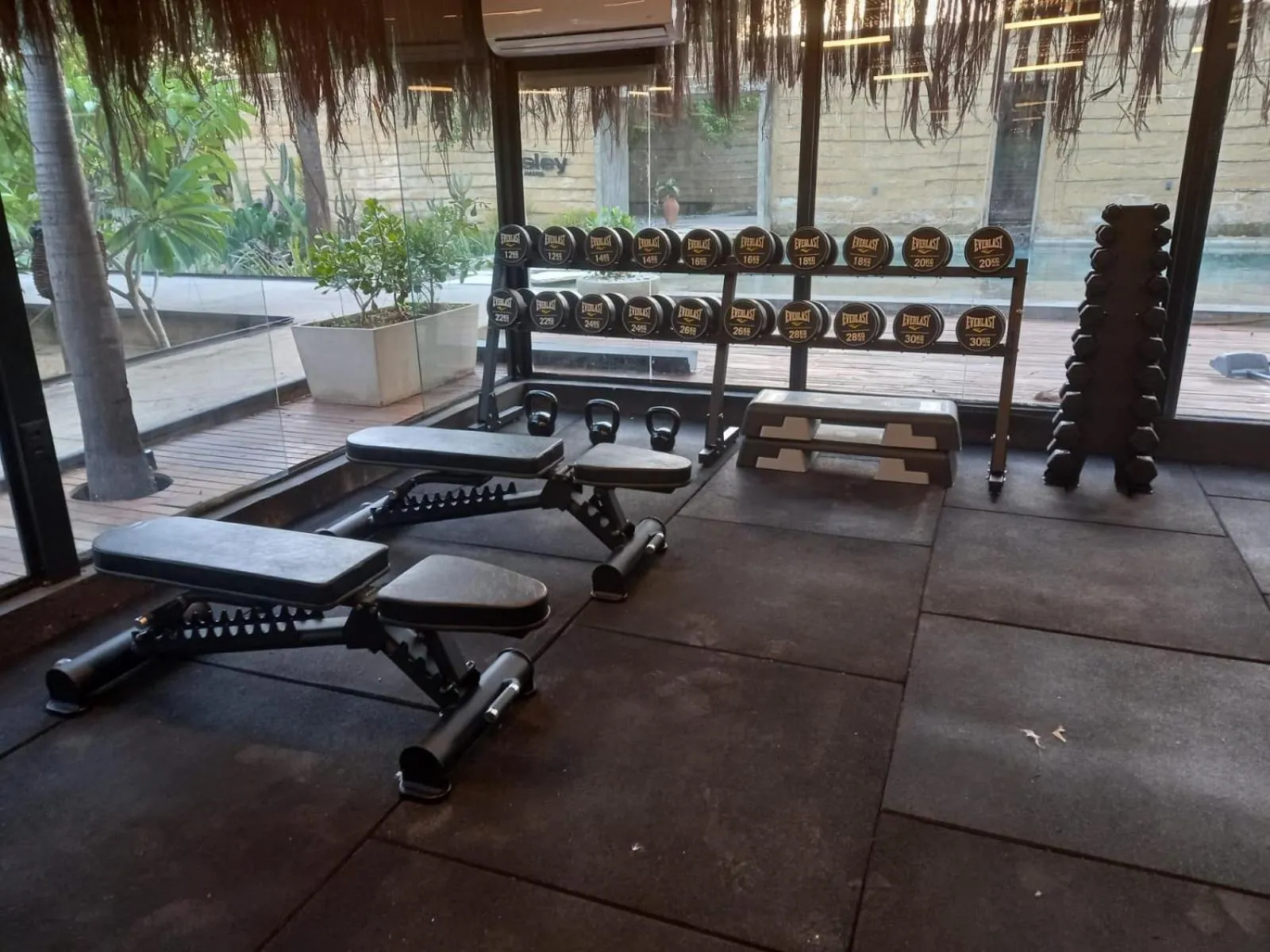 Fitness centre/facilities in Pedras Do Patacho Hotel Boutique Experience