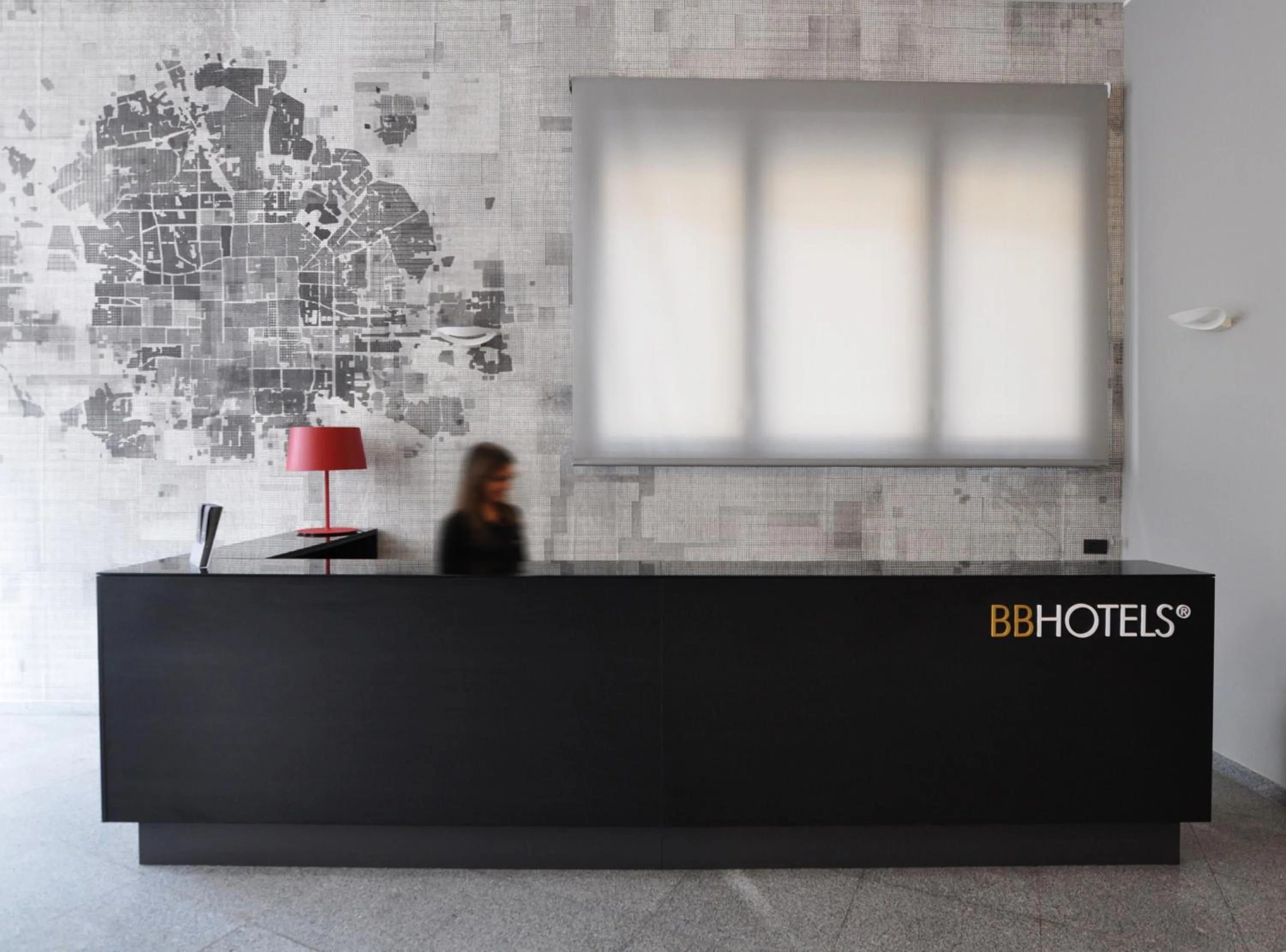 Lobby or reception in BB Hotels Aparthotel Isola