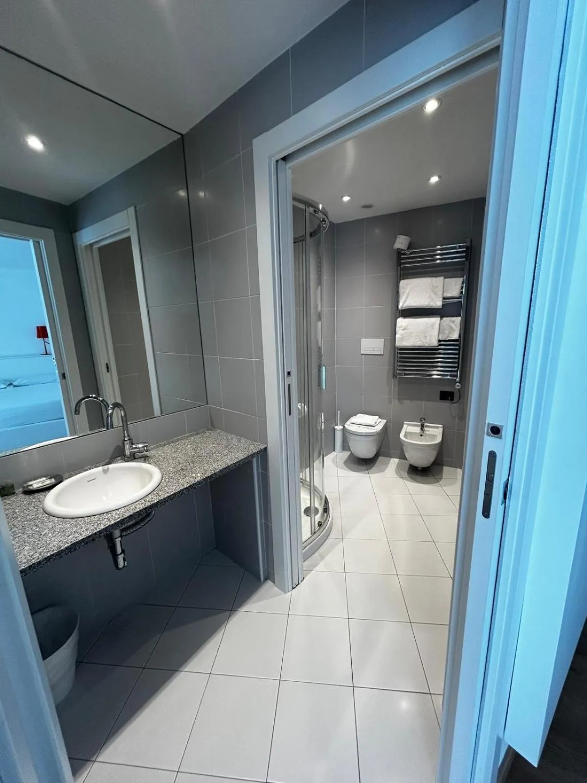 Bathroom in BB Hotels Aparthotel Isola