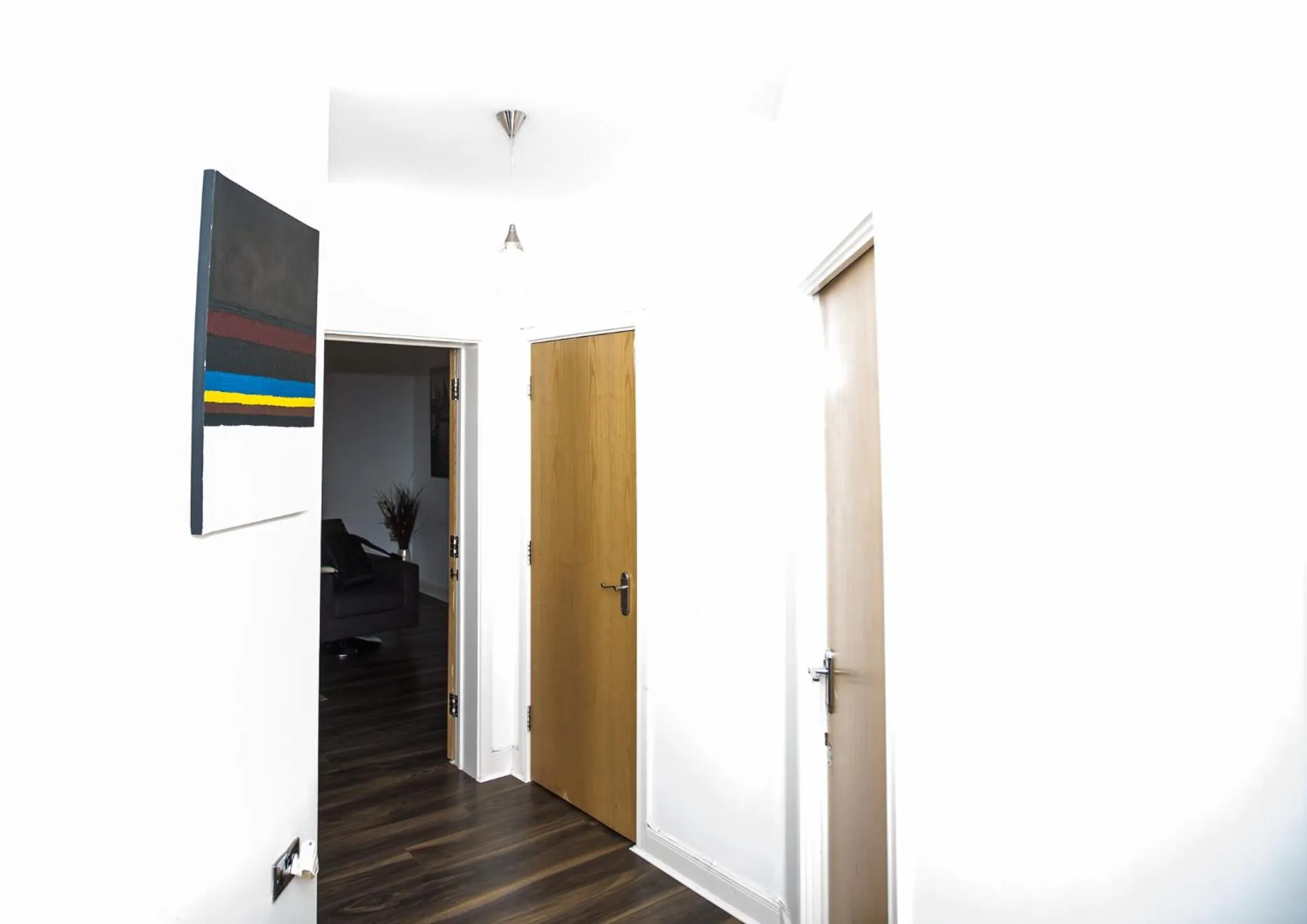 MODERN 2 BEDROOM APARTMENT