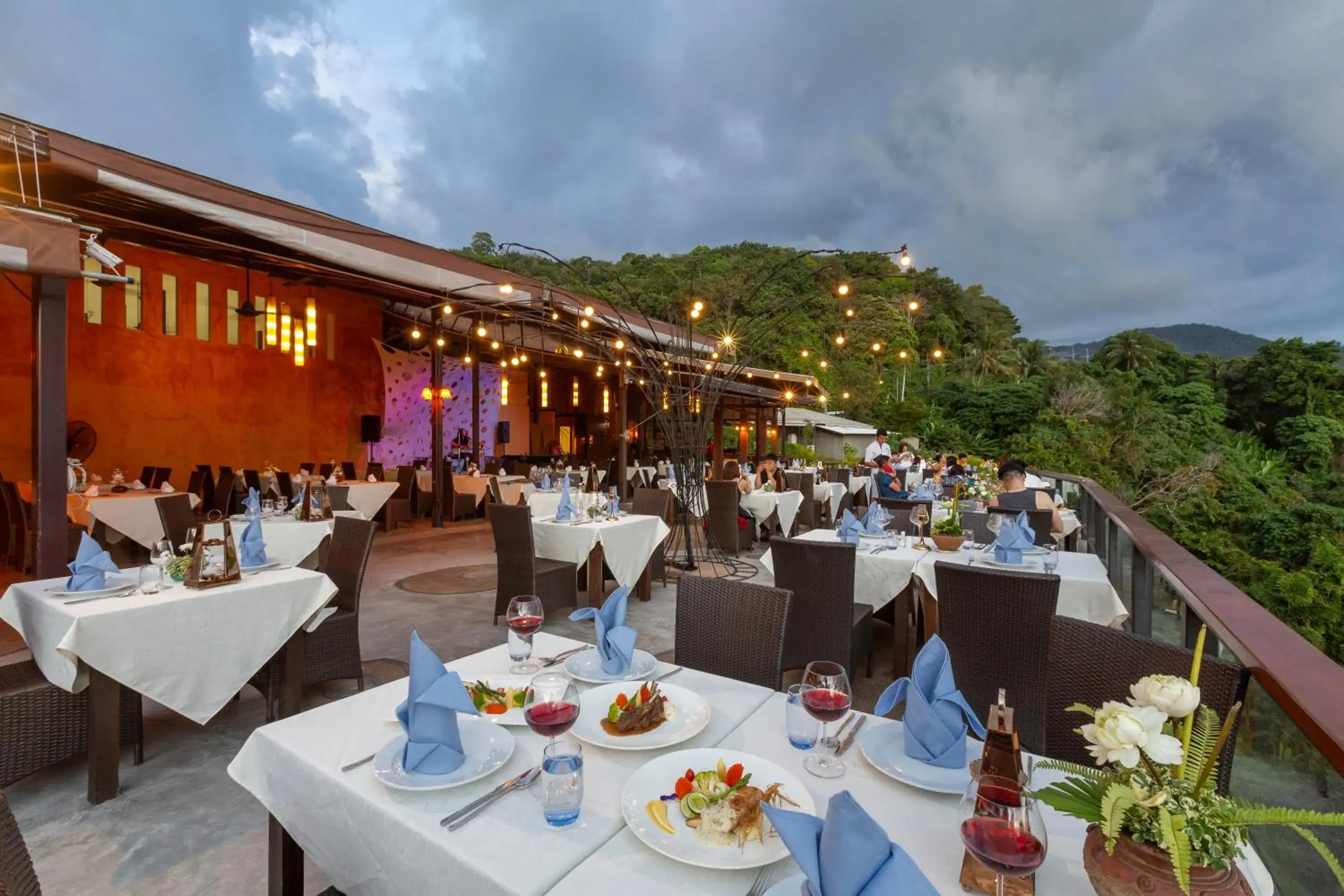 Restaurant/places to eat in Secret Cliff Resort & Restaurant - SHA Plus Restaurant/places to eat in Secret Cliff Resort & Restaurant - SHA Plus