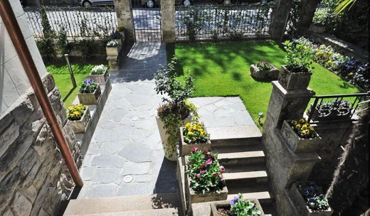 Garden view in Residence Villa Maurice