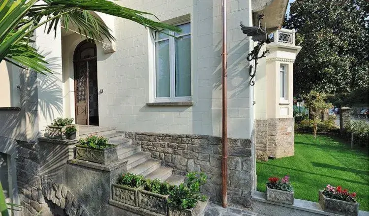 Facade/entrance in Residence Villa Maurice Facade/entrance in Residence Villa Maurice