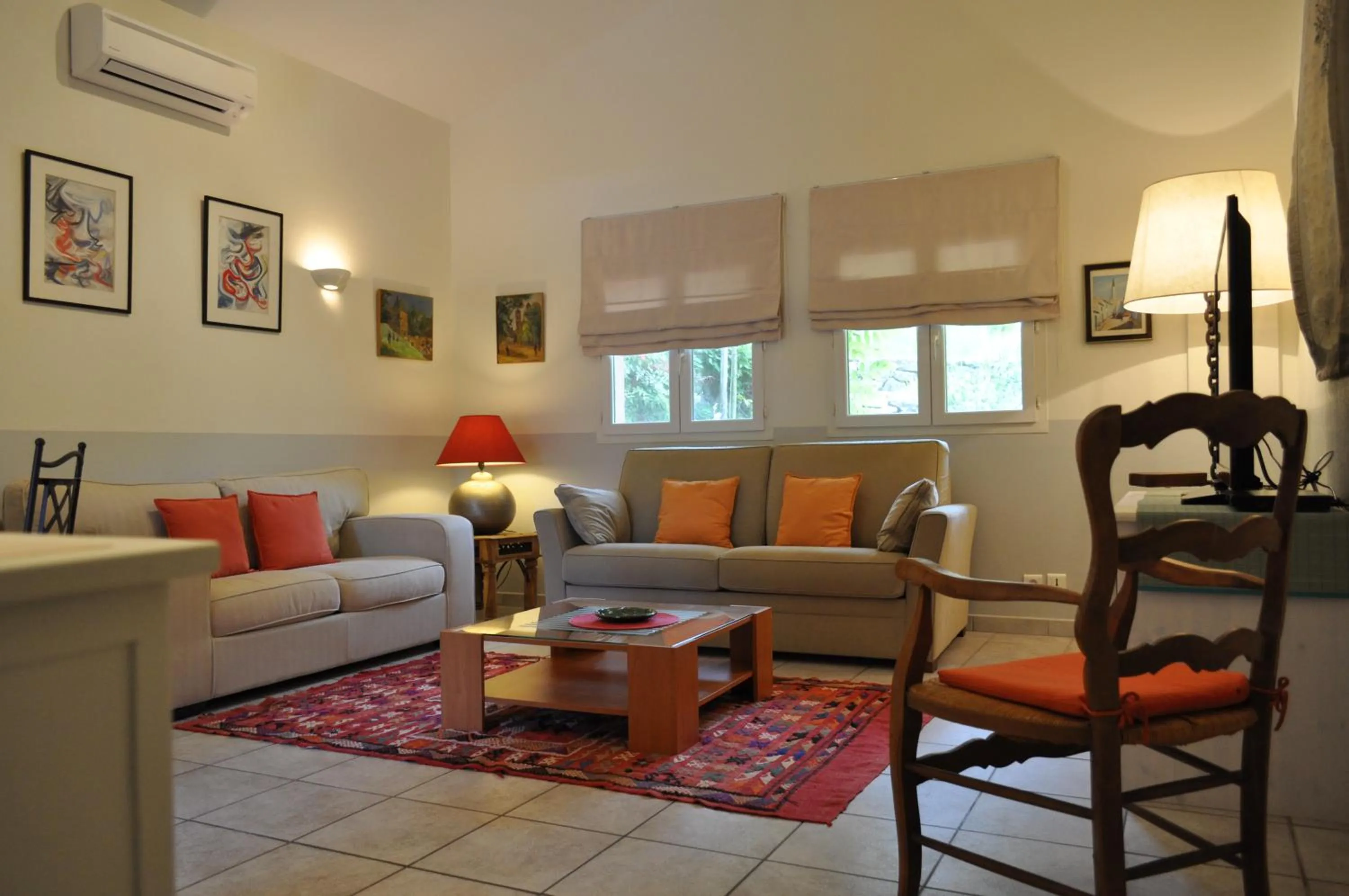 Seating area in La Bégude Du Pascouren