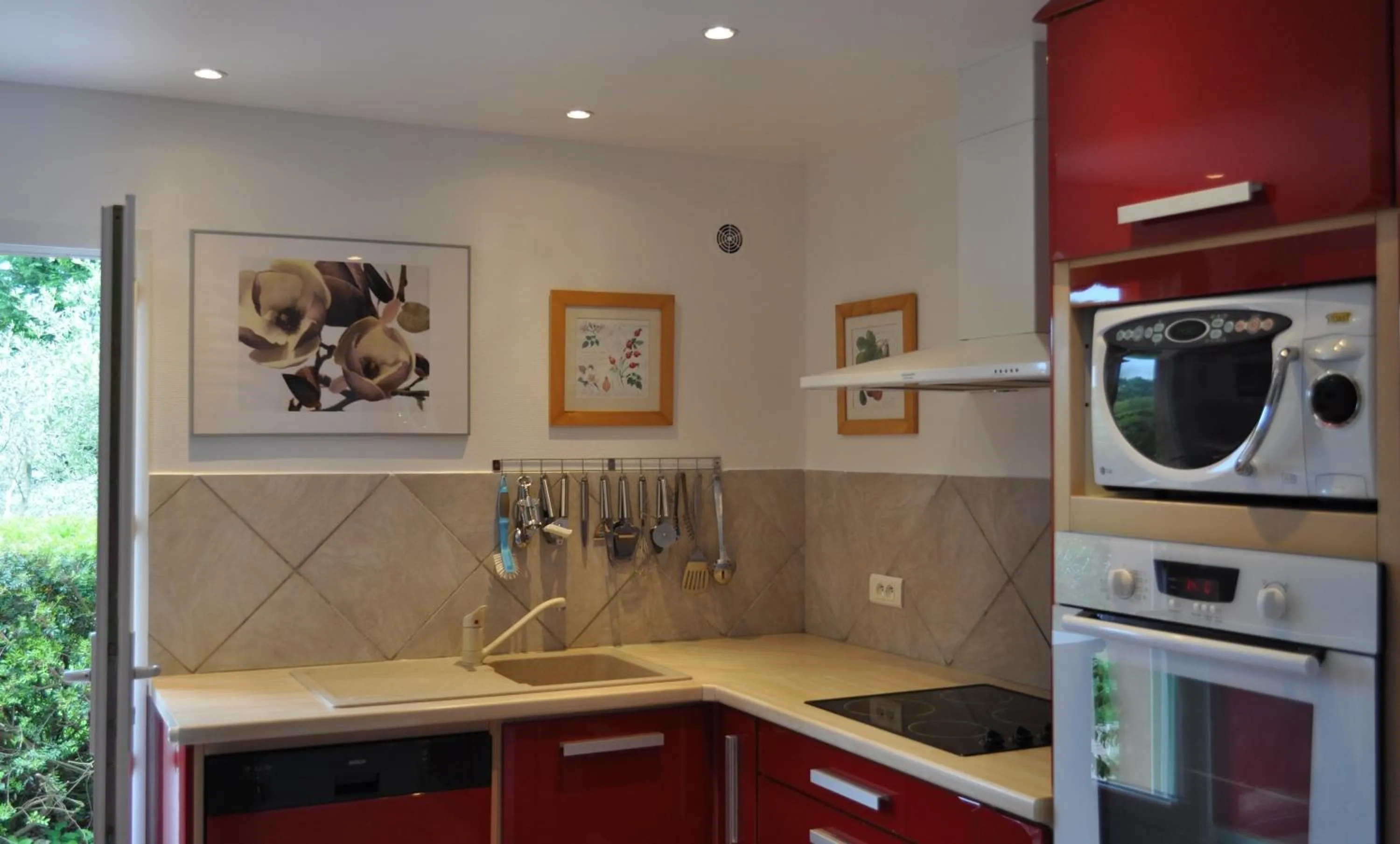 Kitchen or kitchenette in La Bégude Du Pascouren
