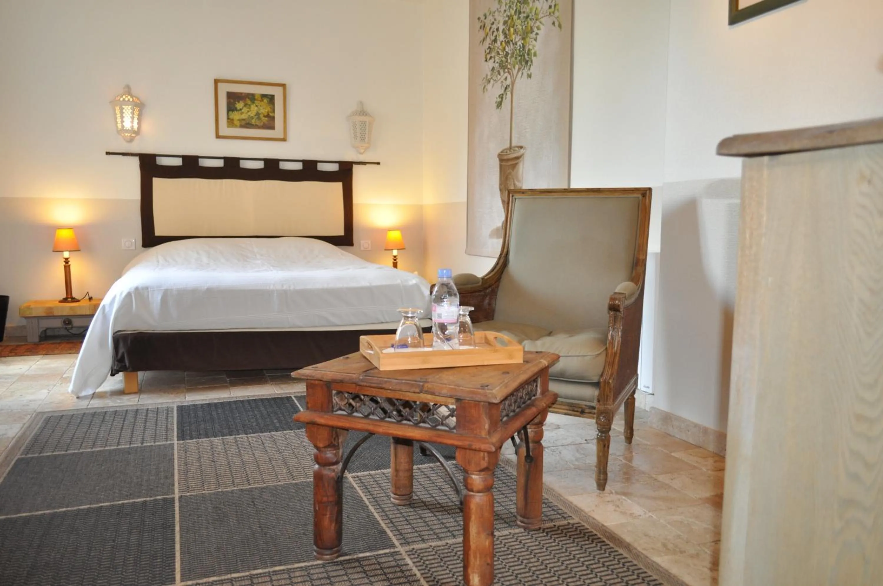 Photo of the whole room, Bed in La Bégude Du Pascouren
