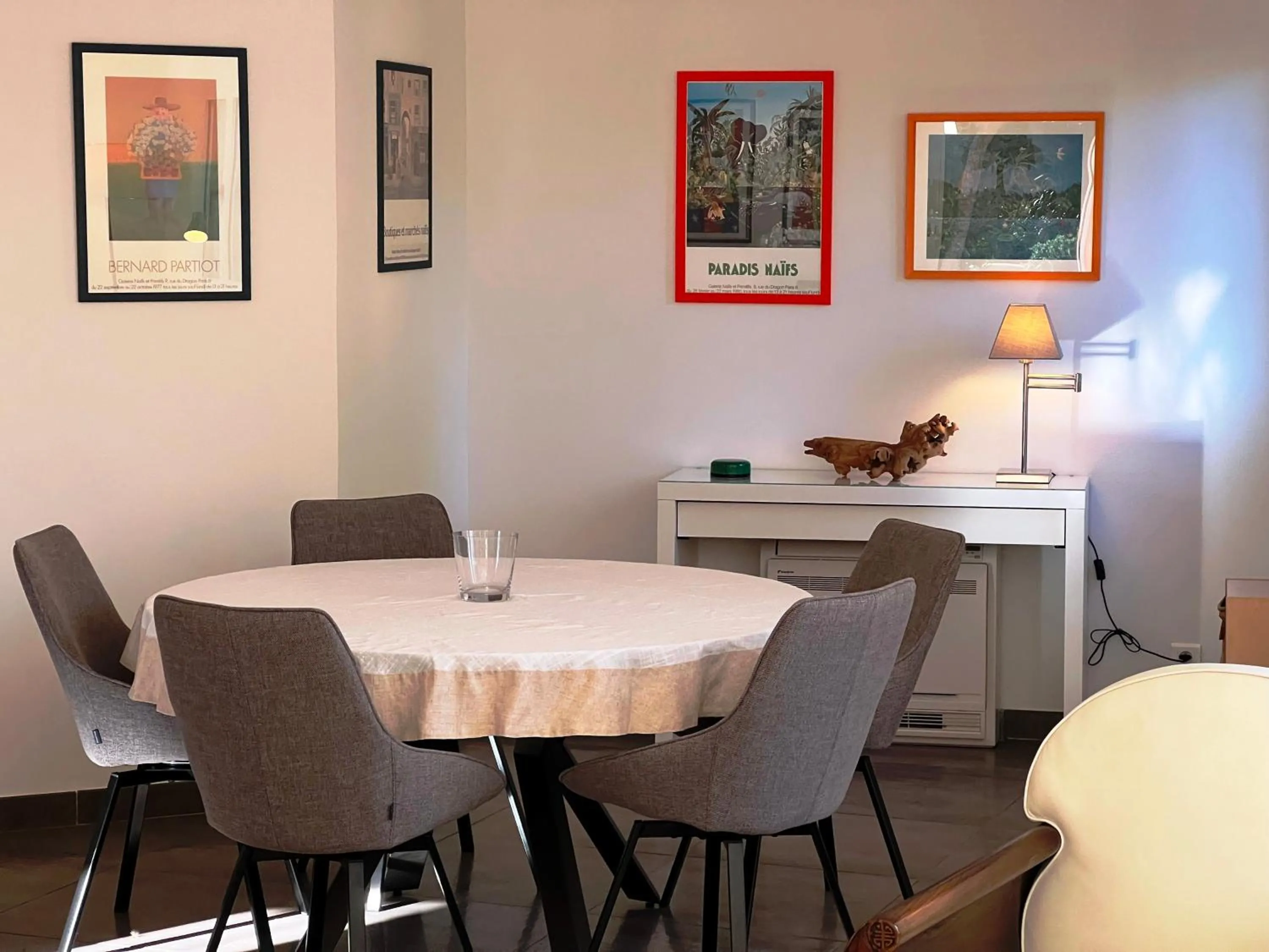 Dining area in La Bégude Du Pascouren