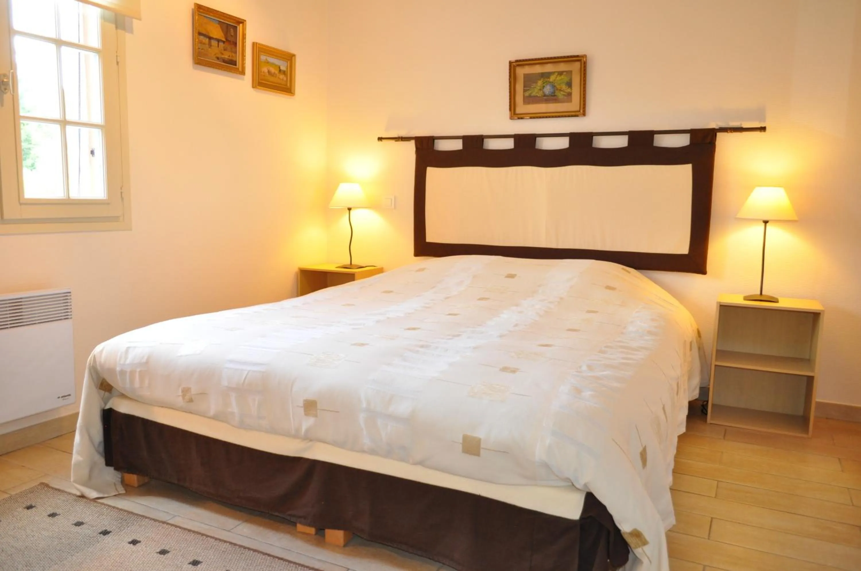 Photo of the whole room, Bed in La Bégude Du Pascouren