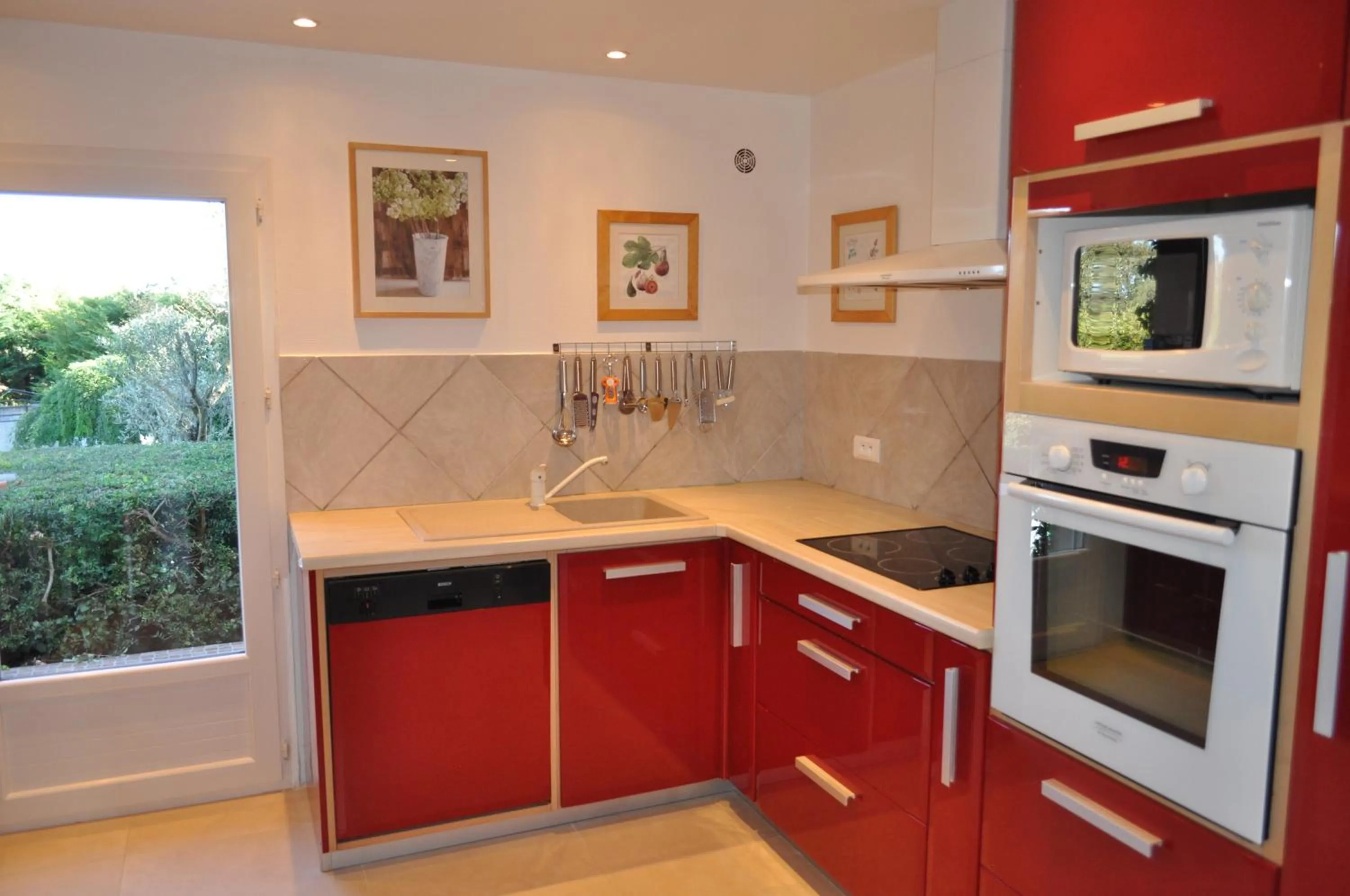 Kitchen or kitchenette in La Bégude Du Pascouren