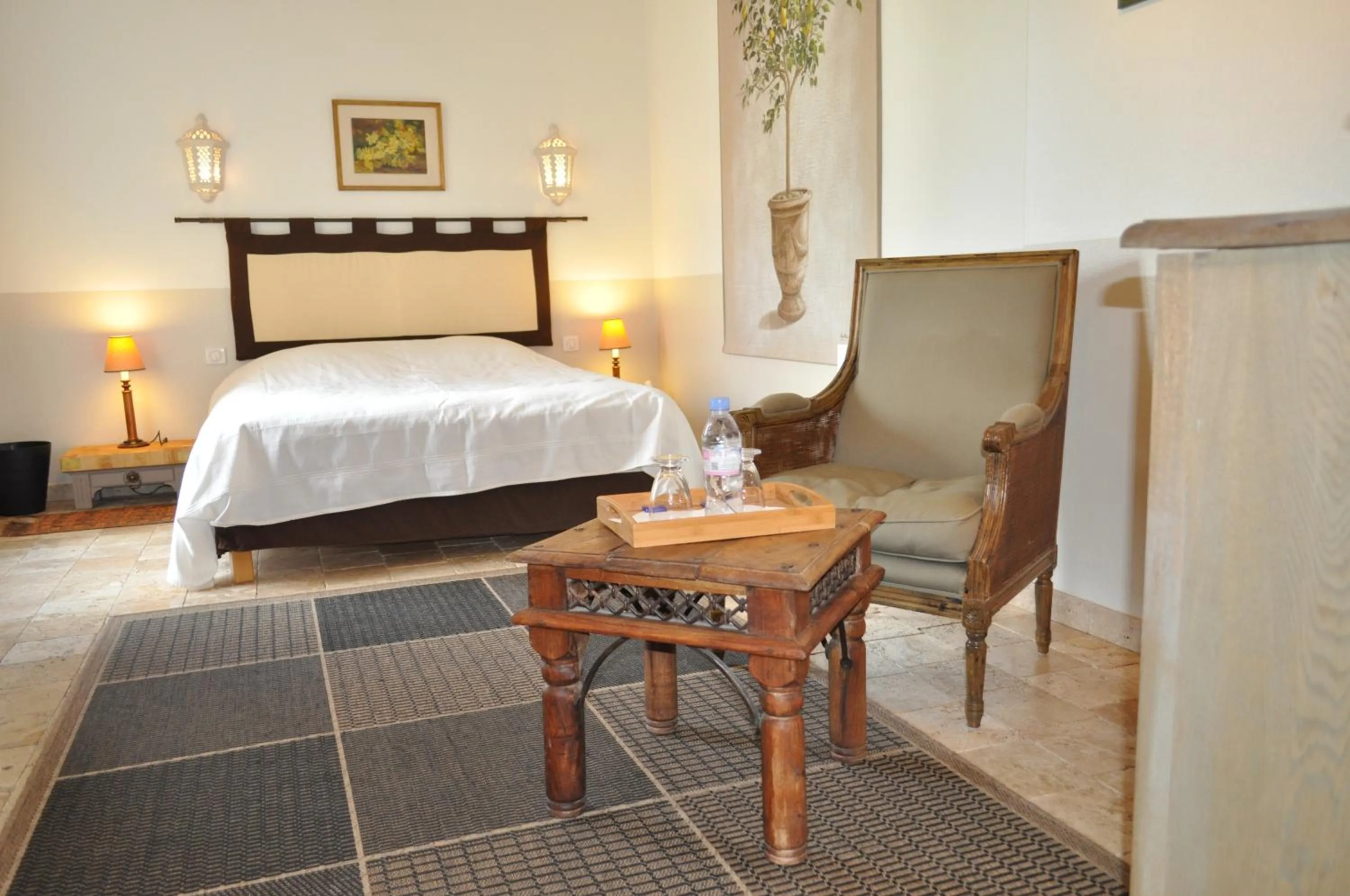 Photo of the whole room, Bed in La Bégude Du Pascouren