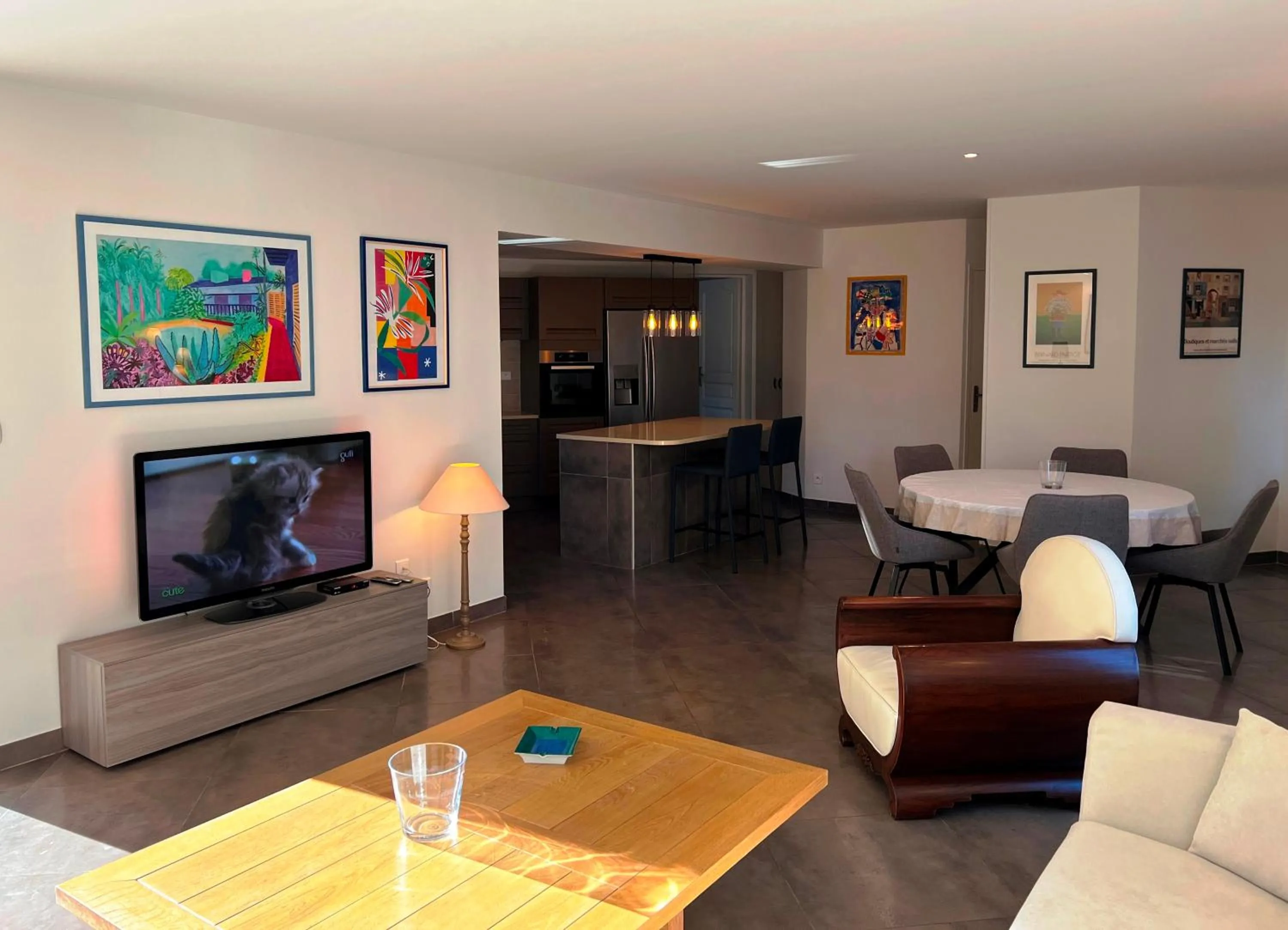 Lounge or bar in La Bégude Du Pascouren