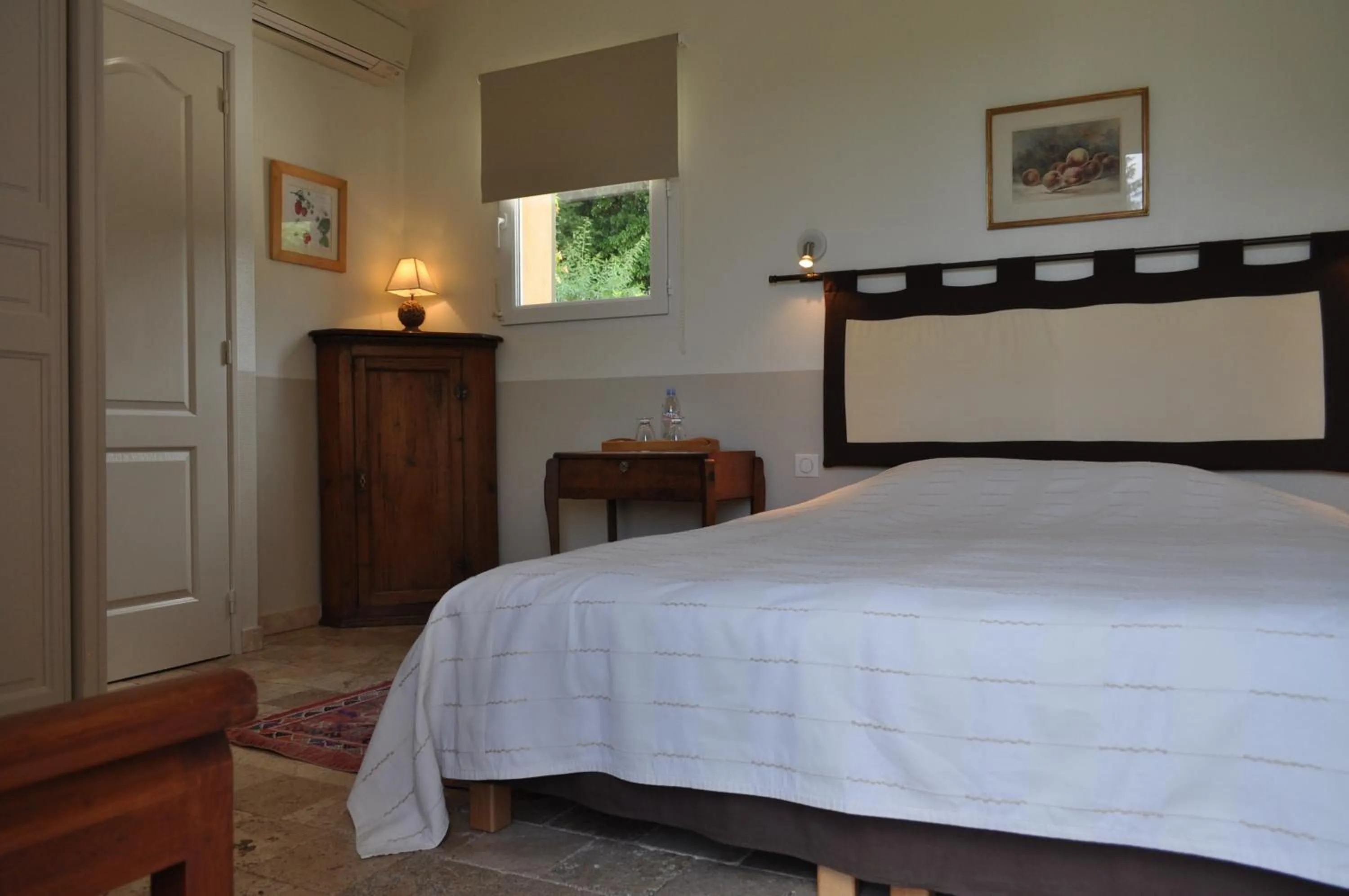 Photo of the whole room, Bed in La Bégude Du Pascouren