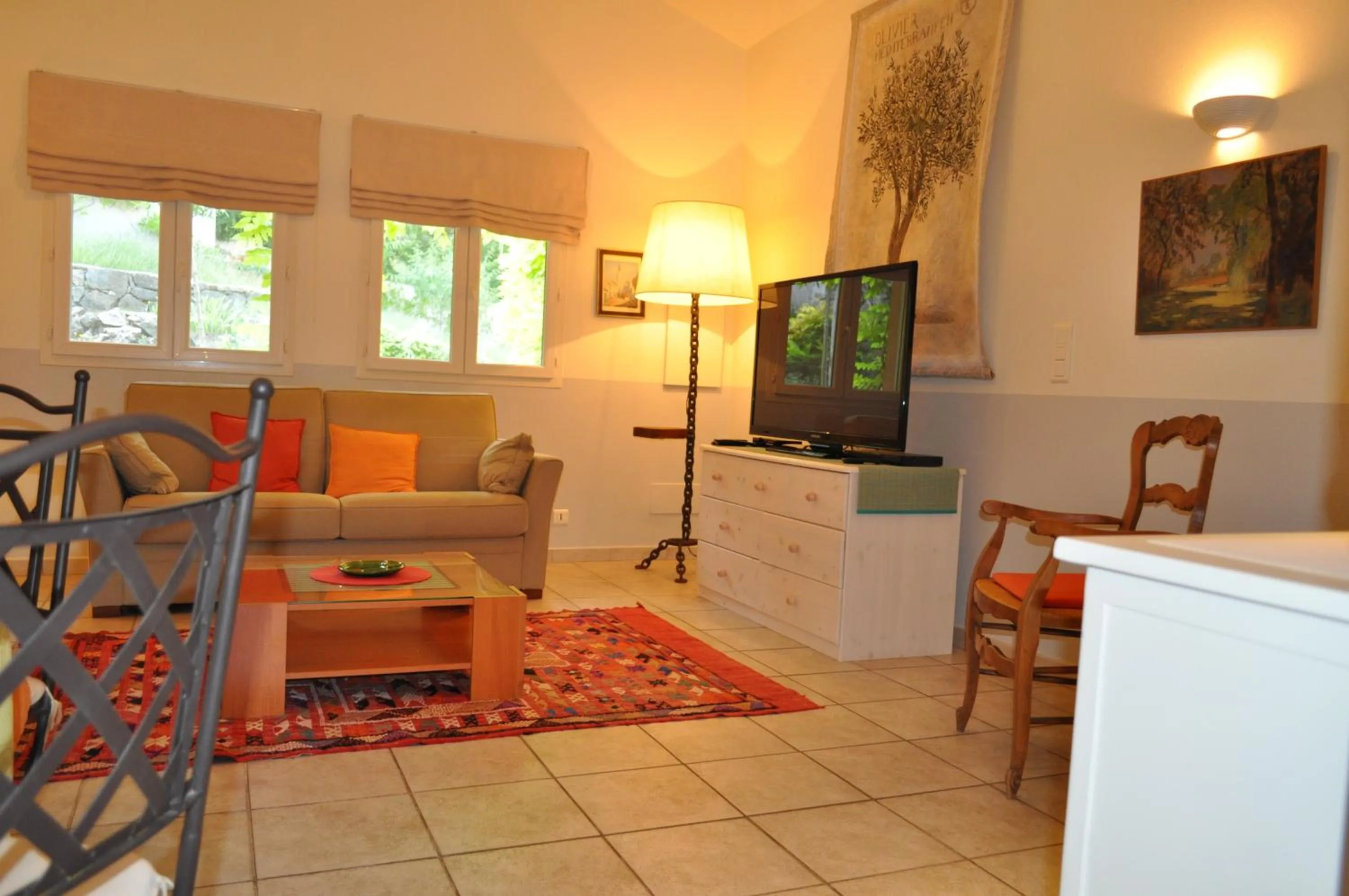 TV and multimedia in La Bégude Du Pascouren