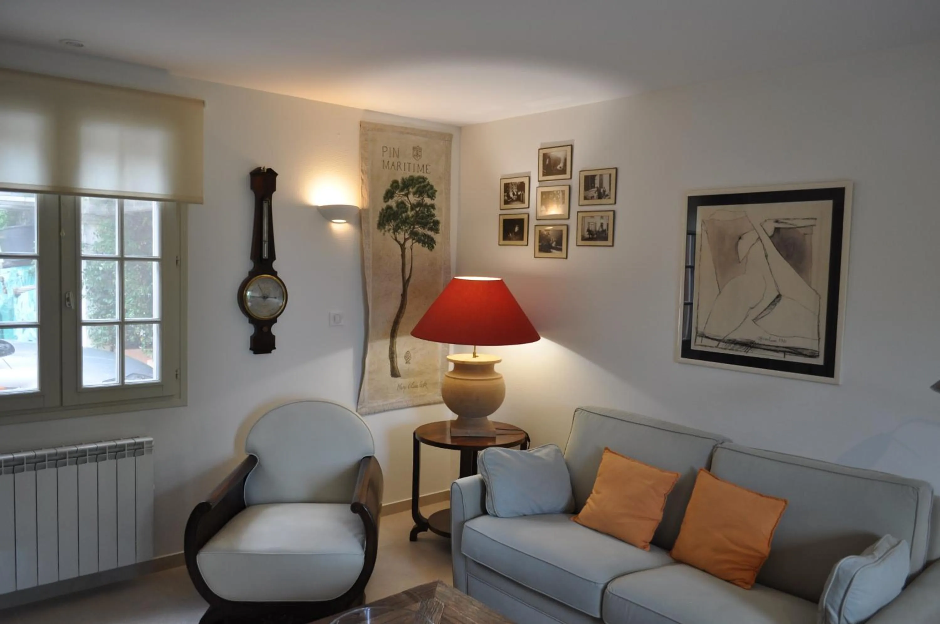 Seating area in La Bégude Du Pascouren