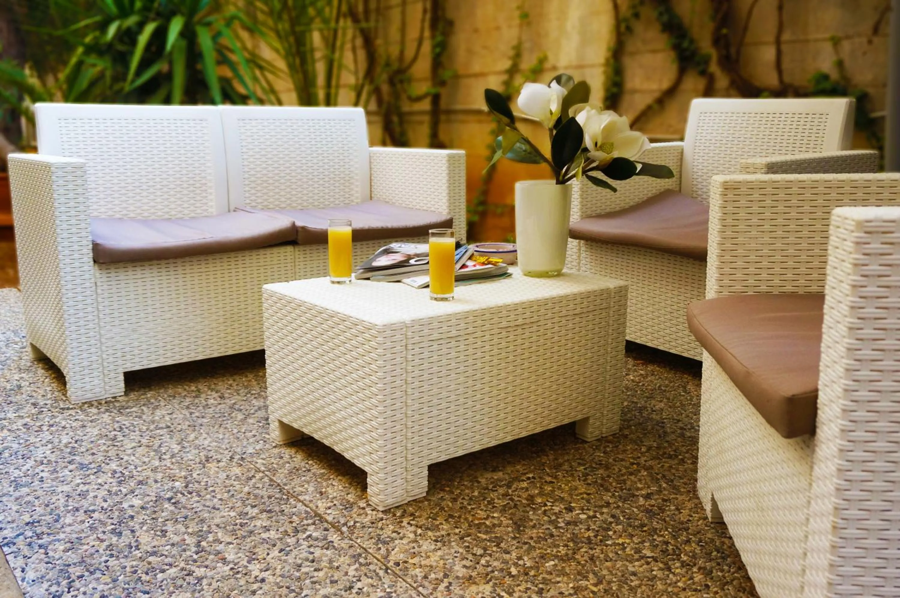 Garden in Marbela Apartments & Suites