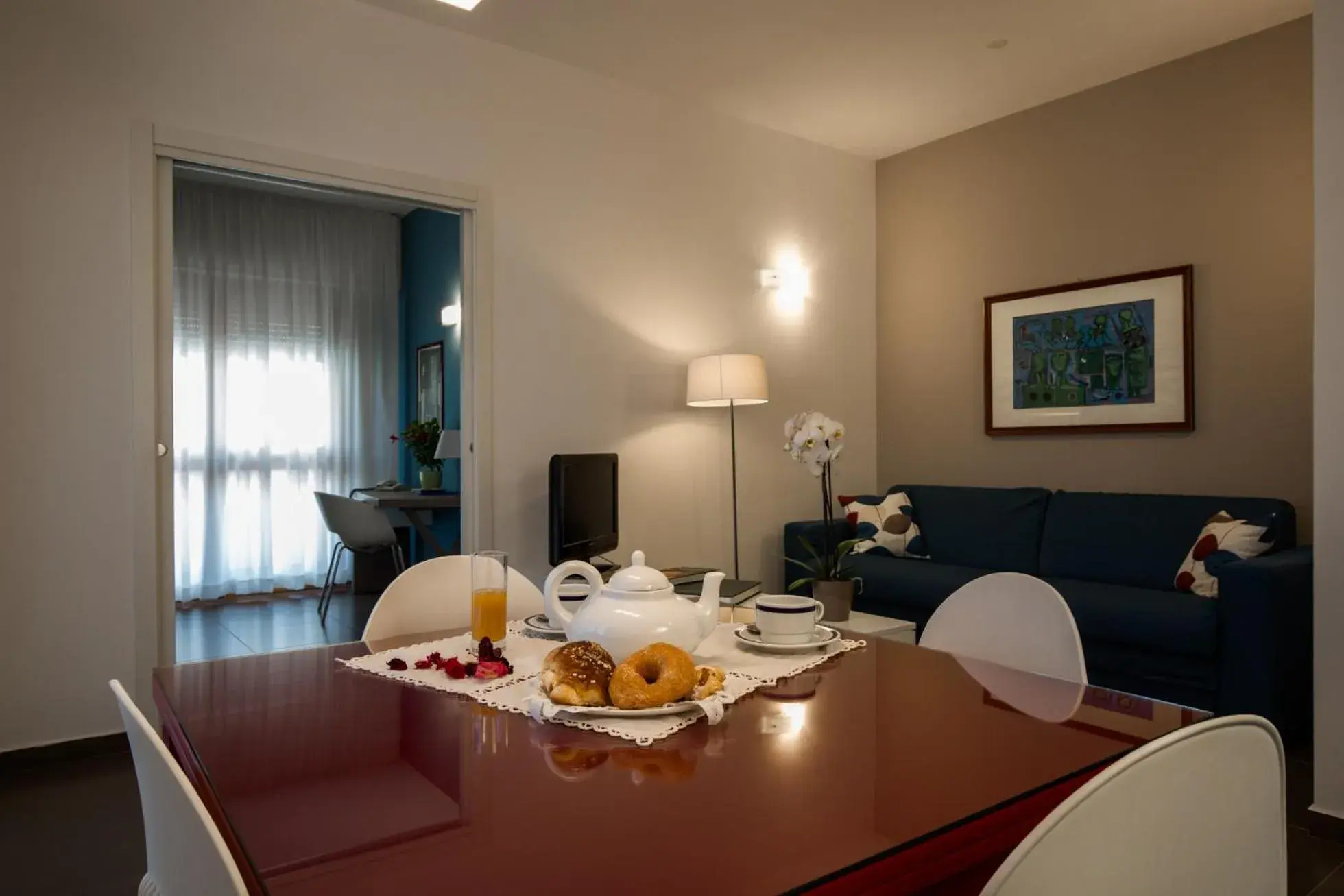 Dining area in Marbela Apartments & Suites Dining area in Marbela Apartments & Suites