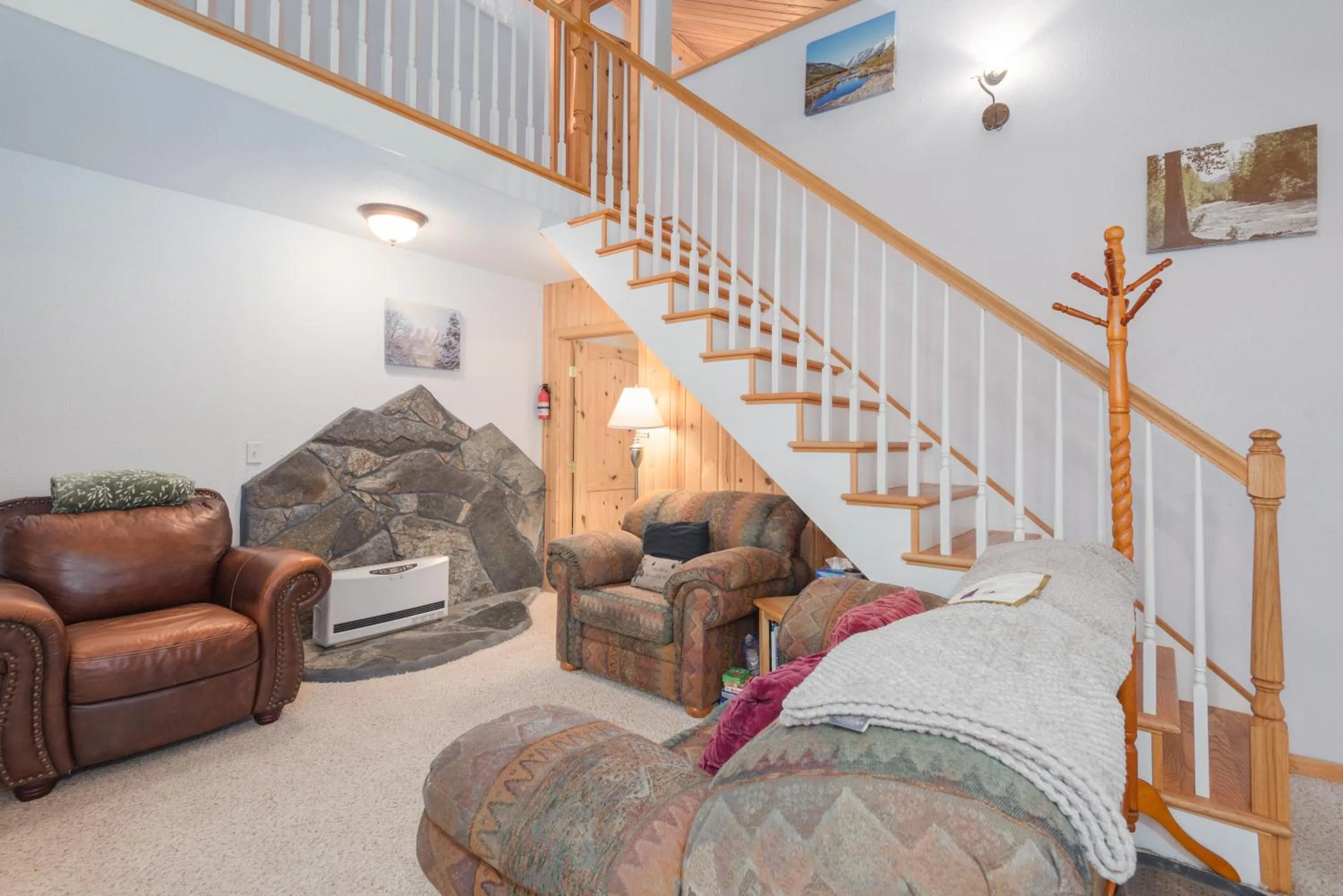 Living room in Hope's Hideaway, LLC