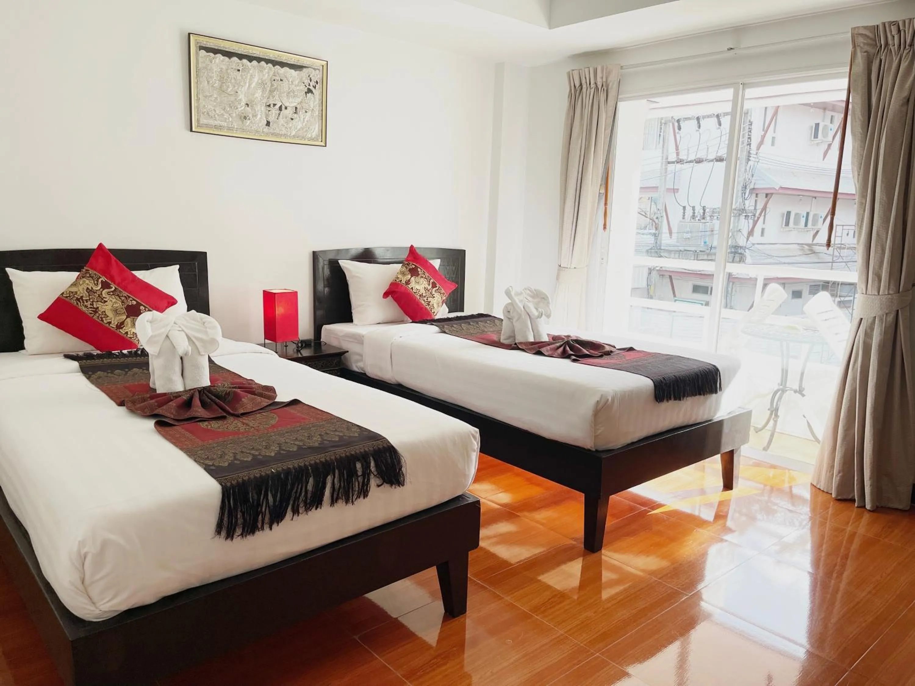 Bed in Silver Resortel