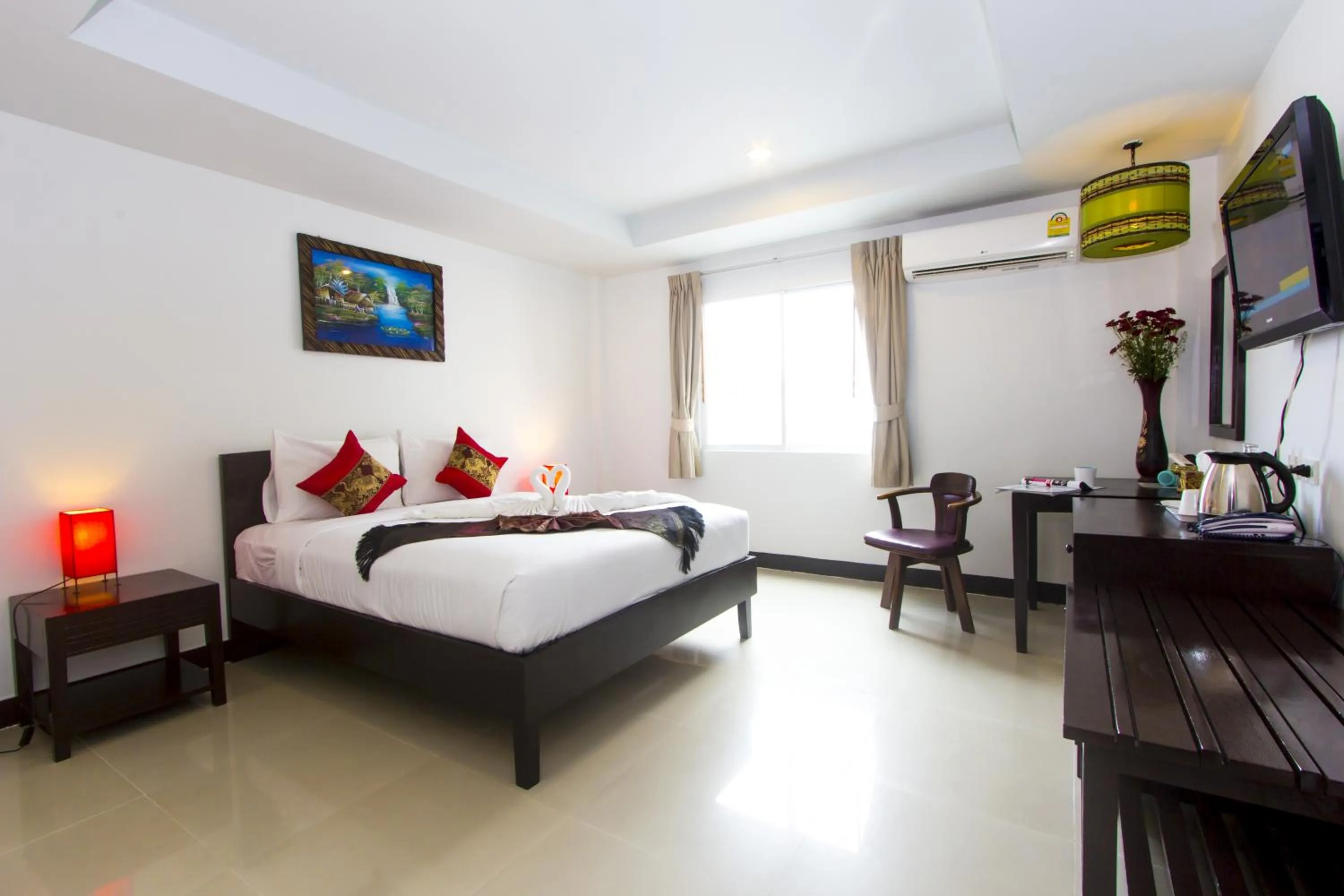 Bed in Silver Resortel