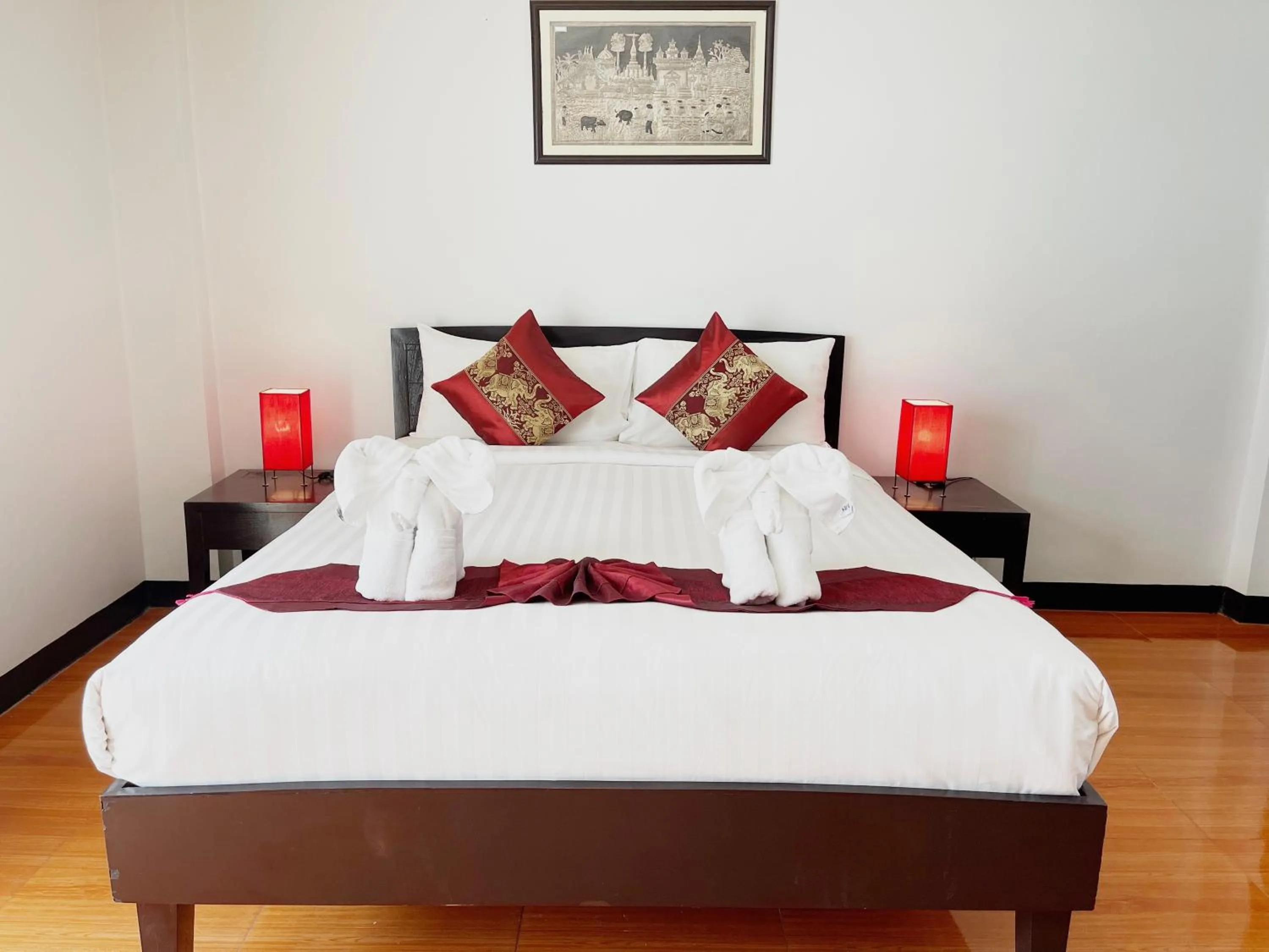 Bed in Silver Resortel