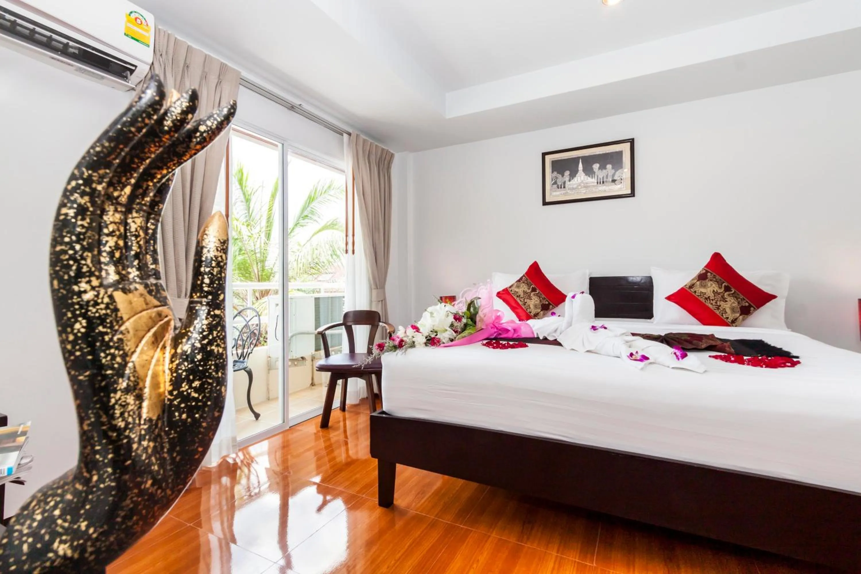 Bed in Silver Resortel