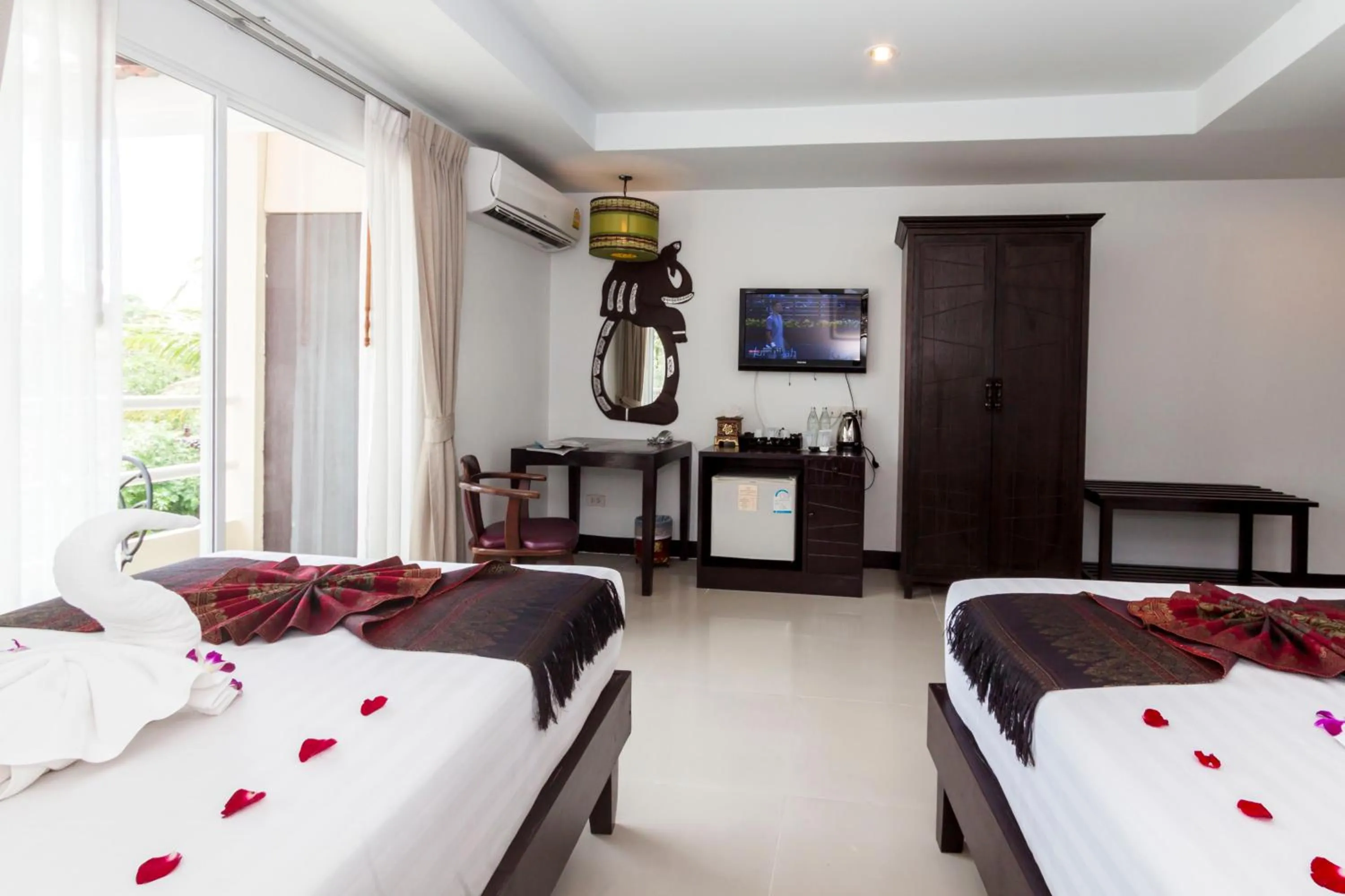 Bed in Silver Resortel