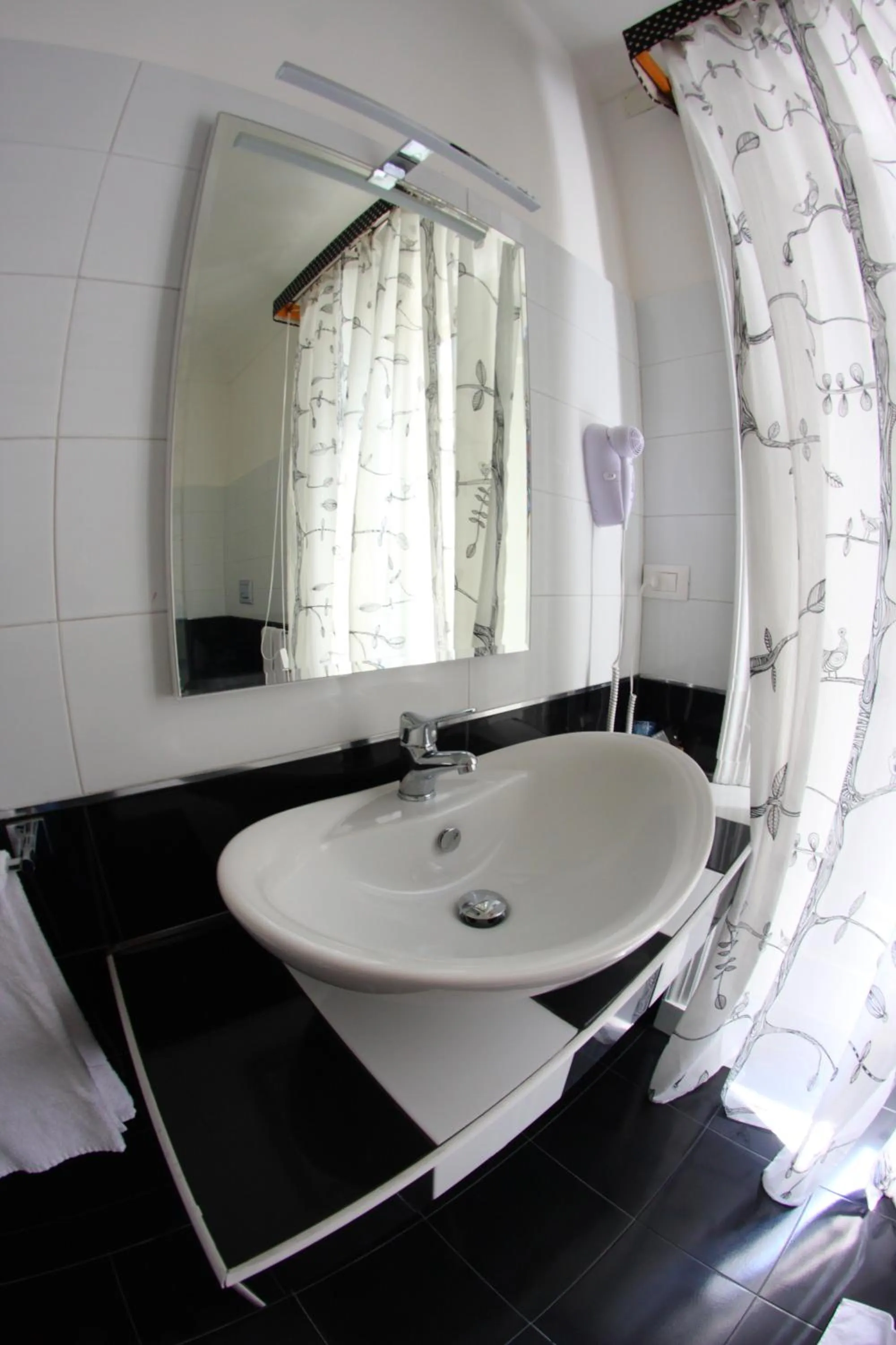 Bathroom in Gualtiero Camere & Suite