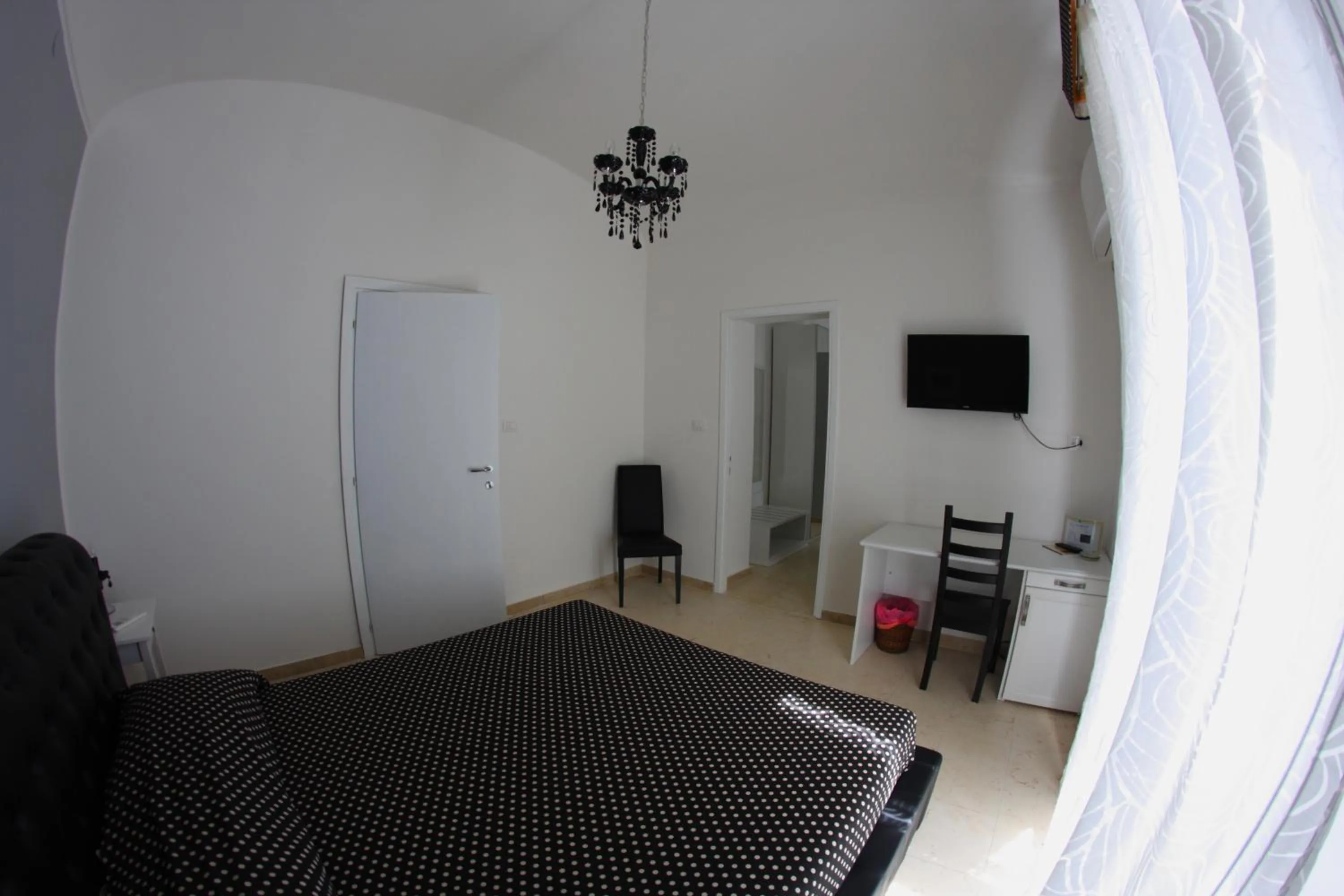 Gualtiero Camere & Suite