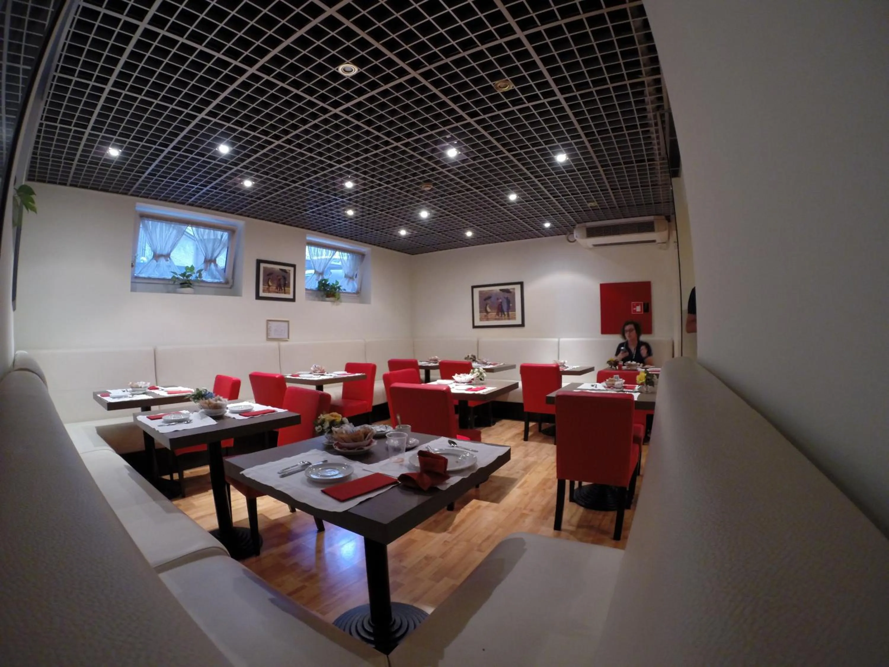 Restaurant/places to eat in Hotel Campion CityLife