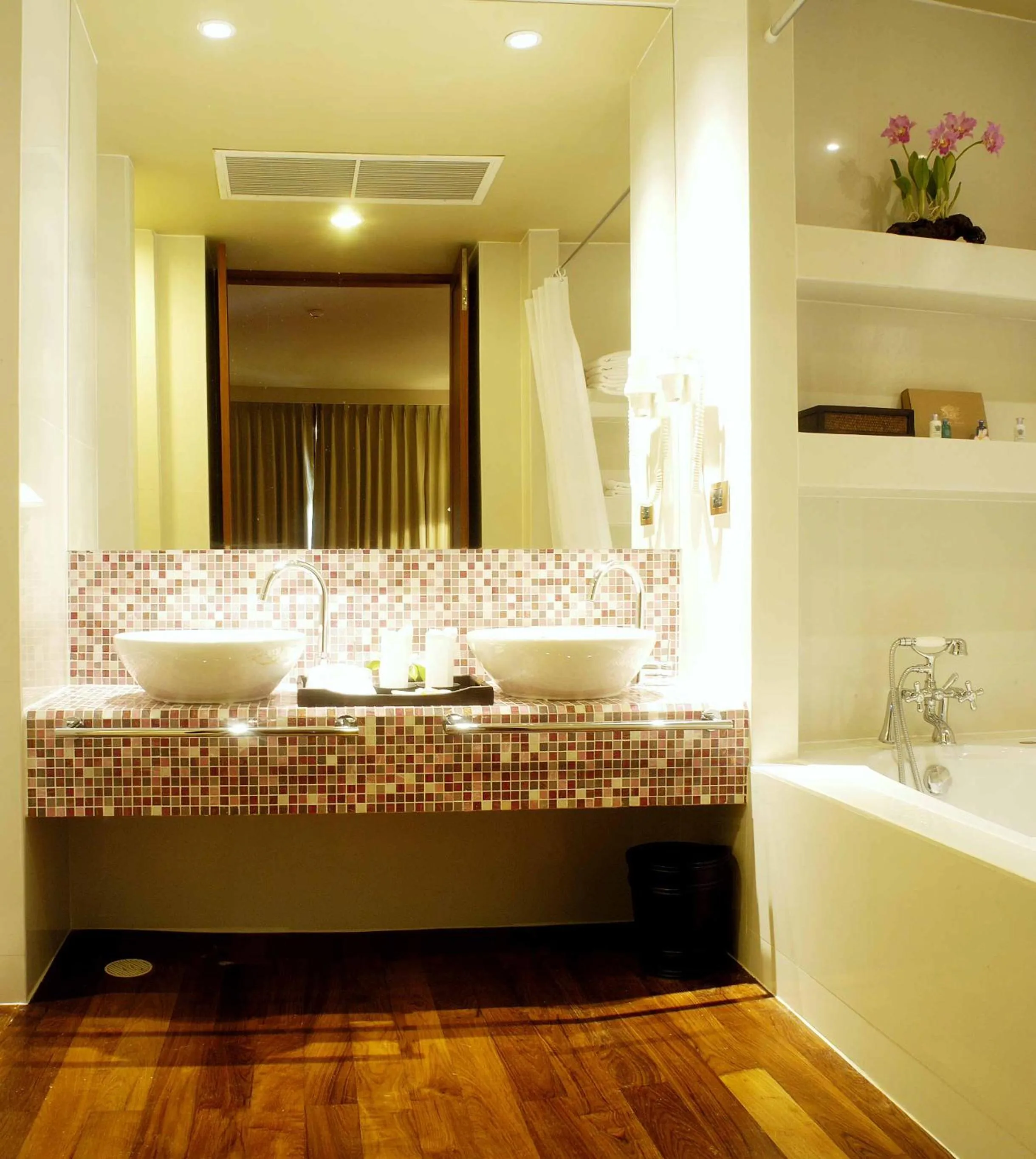 Shower in Mission Hills Phuket Golf Resort-SHA Extra Plus