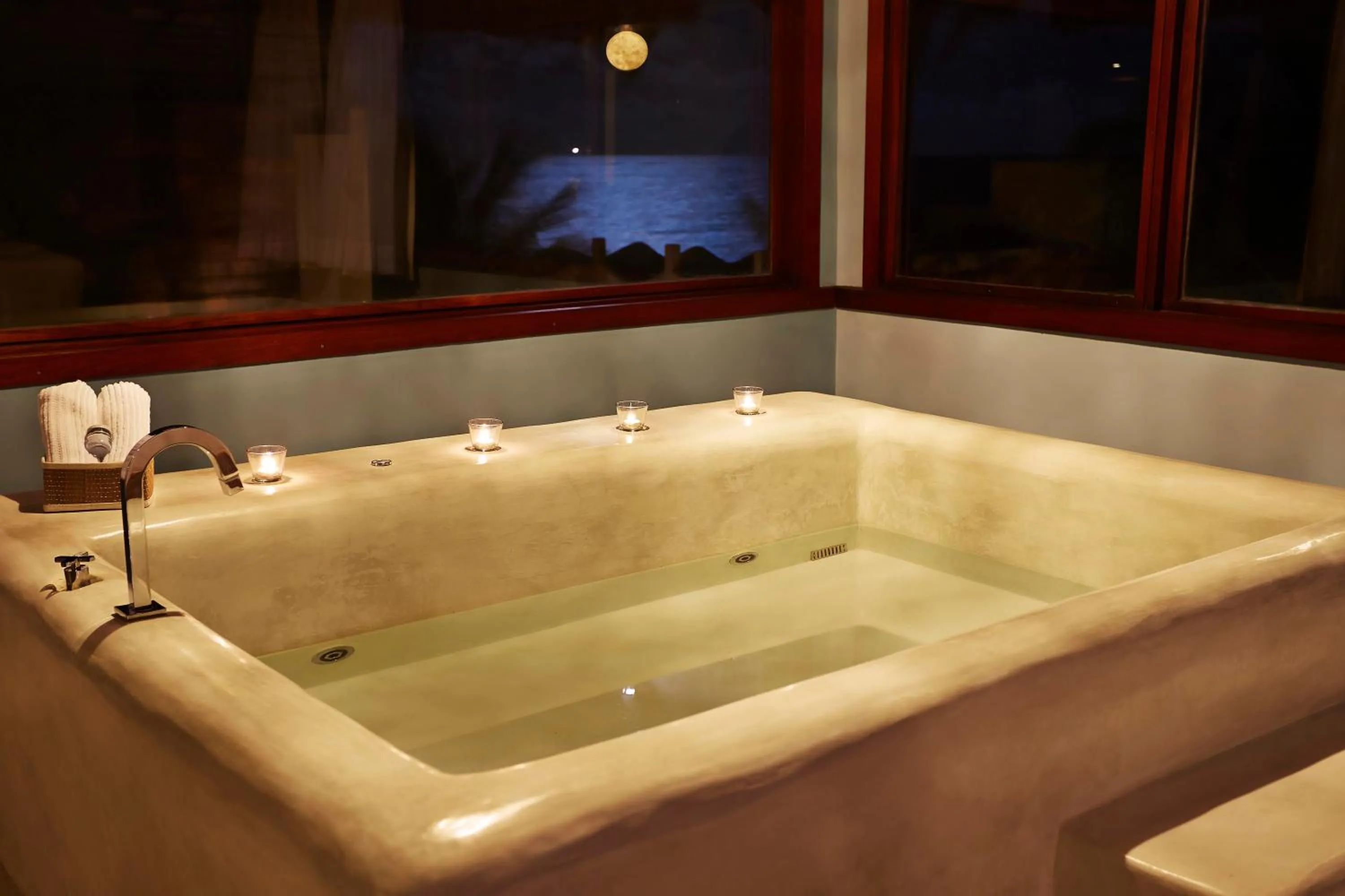 Bath in Kilombo Villas & Spa