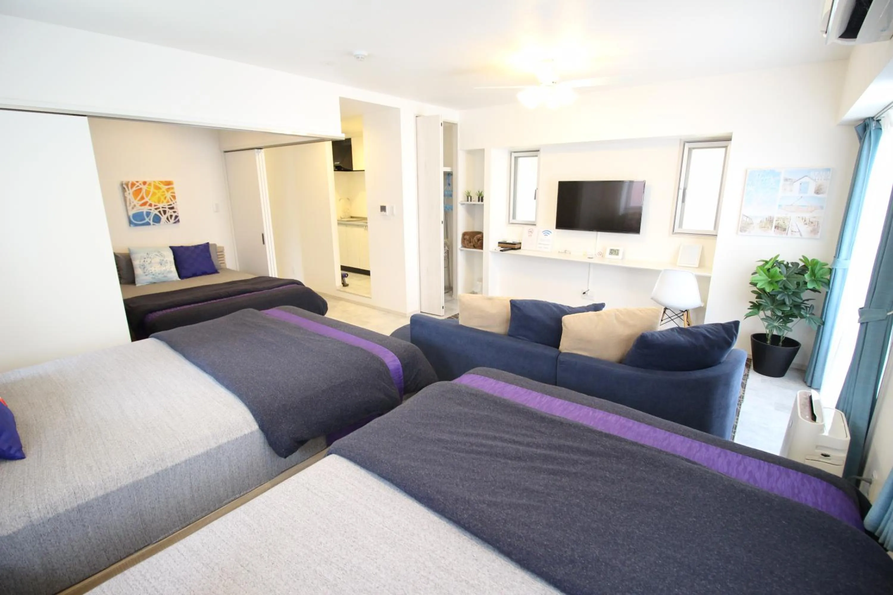 Bed in Condominium Felicita Naha