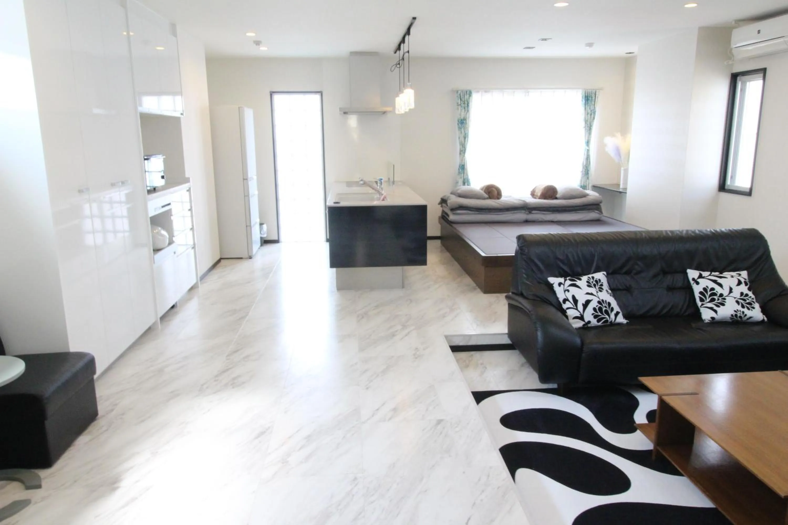 Condominium Felicita Naha