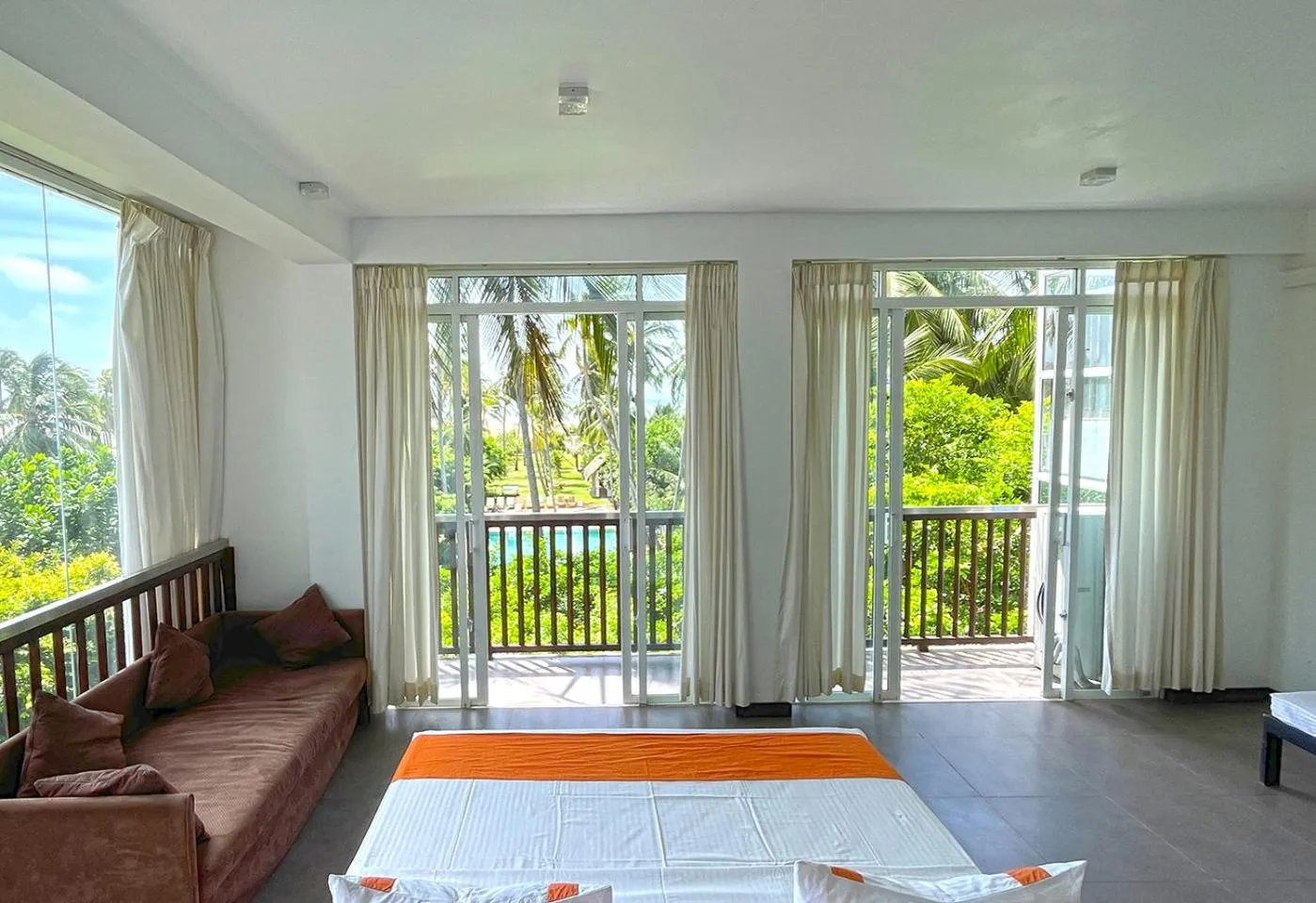 Bed in Blue Whale Resort & Kite Surfing