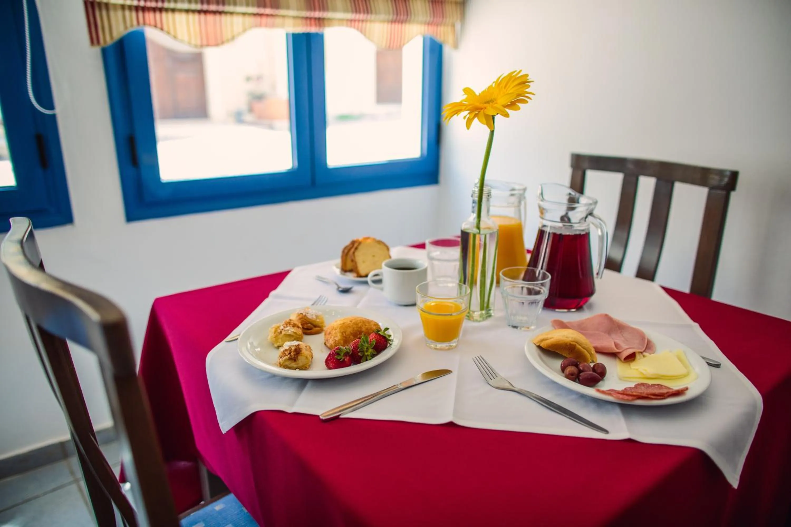 Food in Iliana Hotel