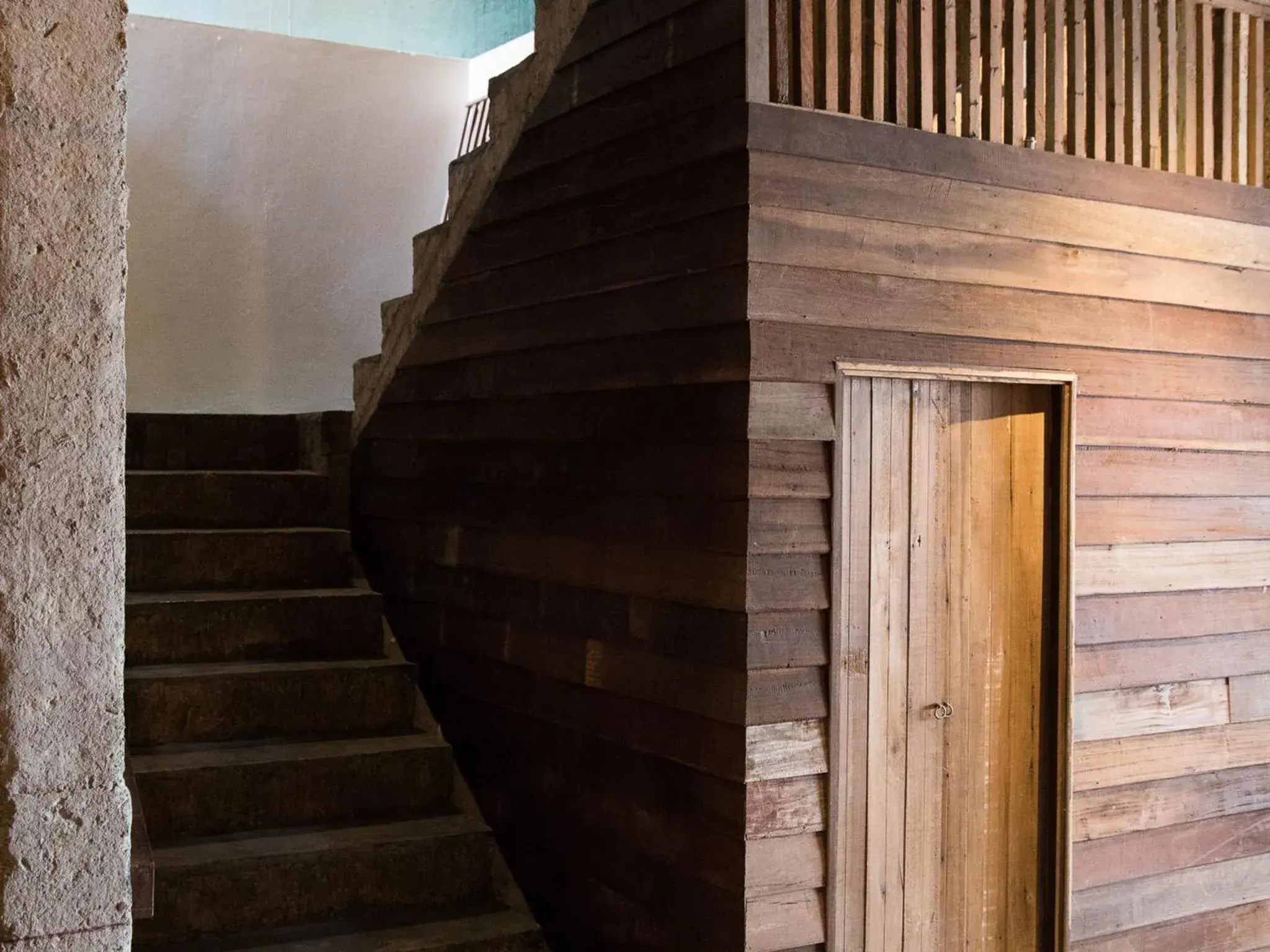 Property building in Suneta Hostel Chiangmai Property building in Suneta Hostel Chiangmai