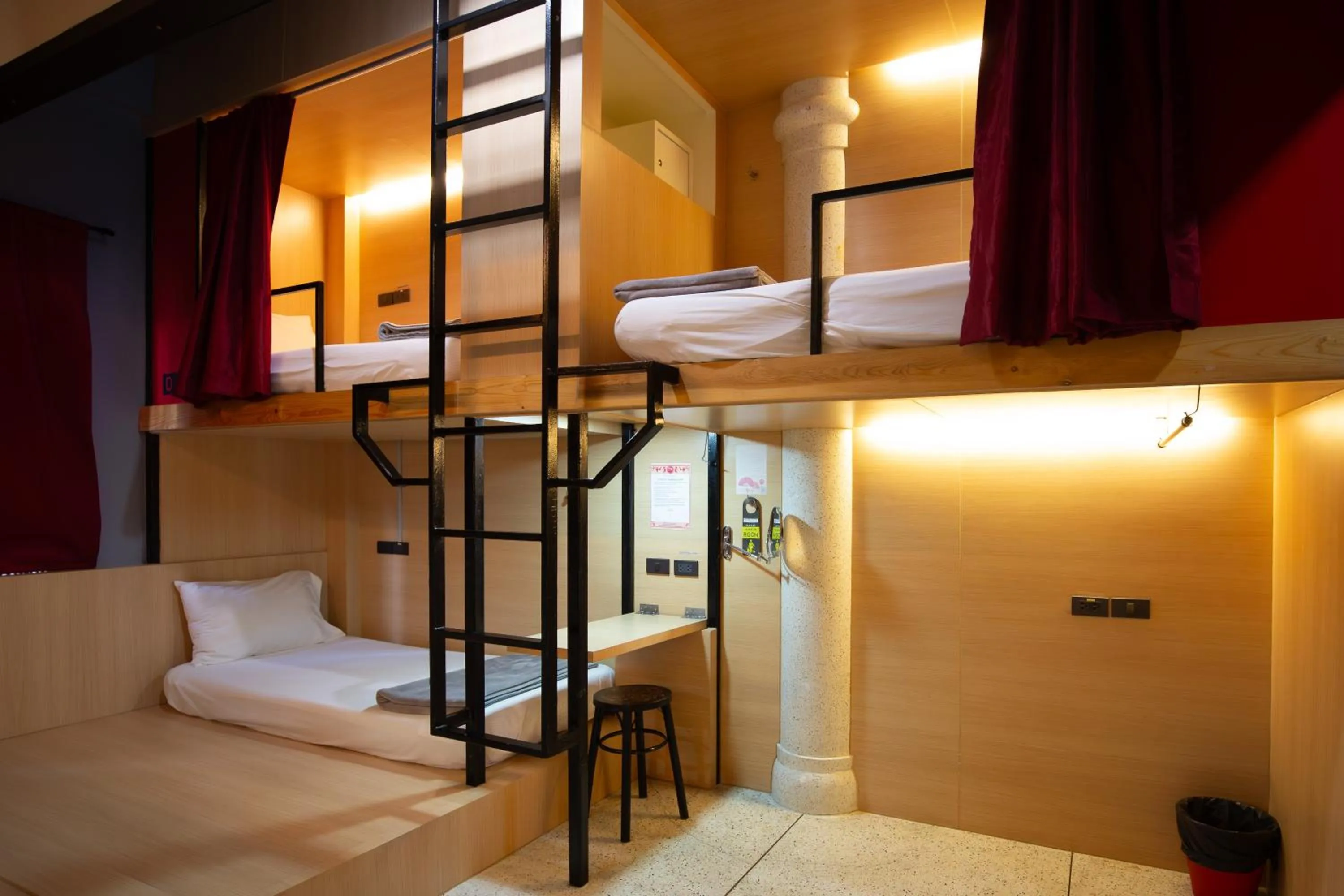 Bed in CLOUD on Saladaeng Silom Hostel Bangkok