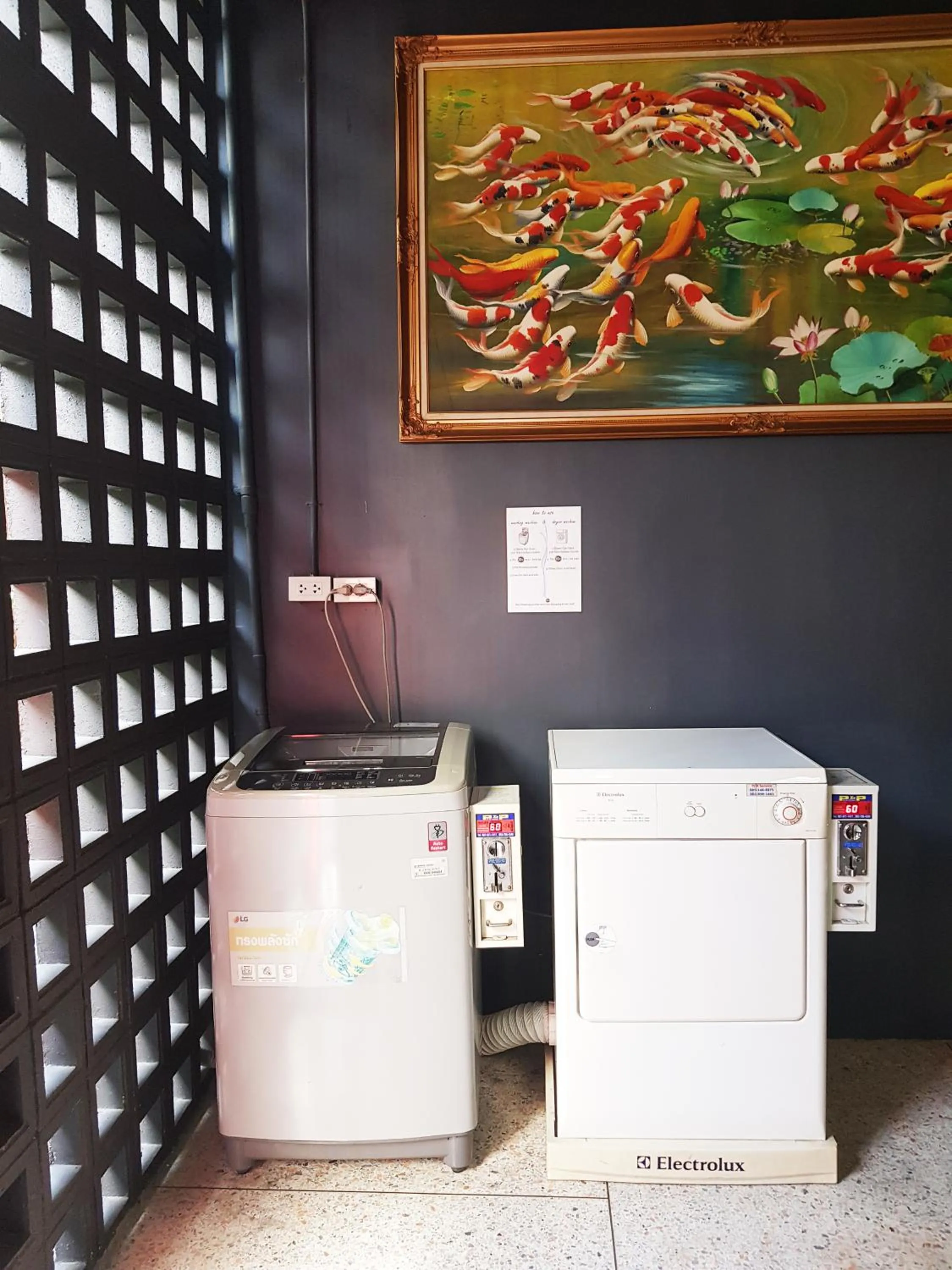 Area and facilities in CLOUD on Saladaeng Silom Hostel Bangkok