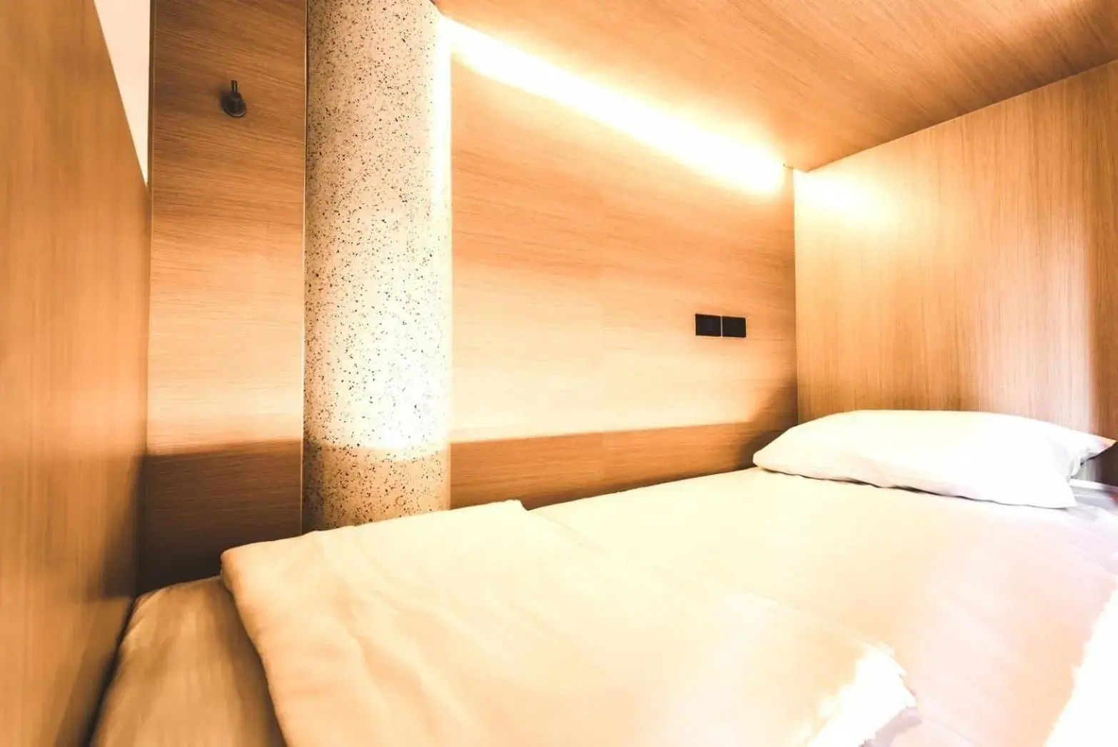 Twin Room in CLOUD on Saladaeng Silom Hostel Bangkok Twin Room in CLOUD on Saladaeng Silom Hostel Bangkok