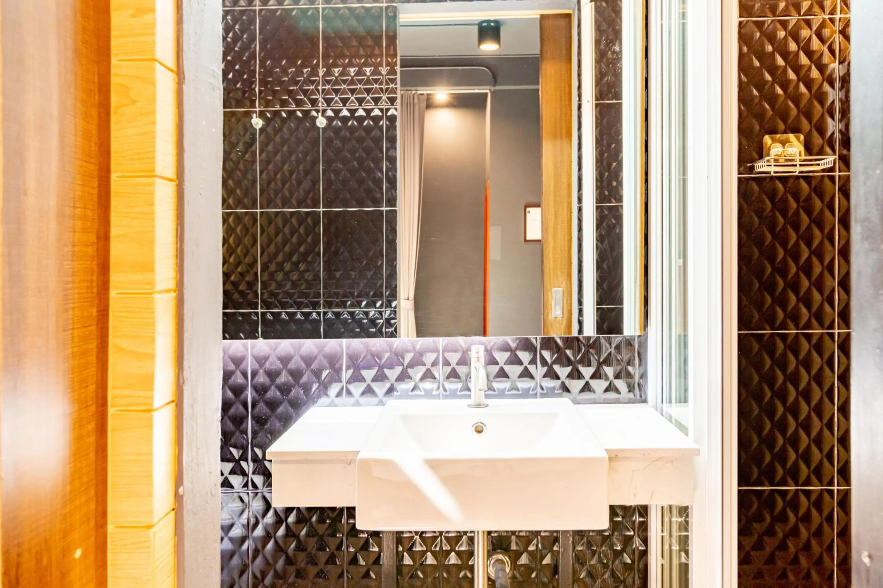 Bathroom in CLOUD on Saladaeng Silom Hostel Bangkok