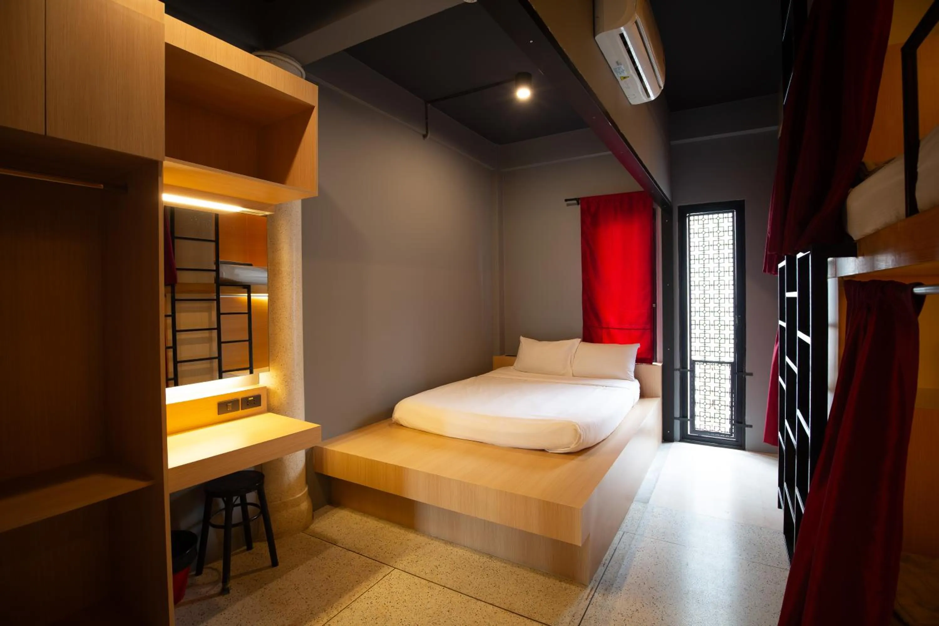 Bed in CLOUD on Saladaeng Silom Hostel Bangkok