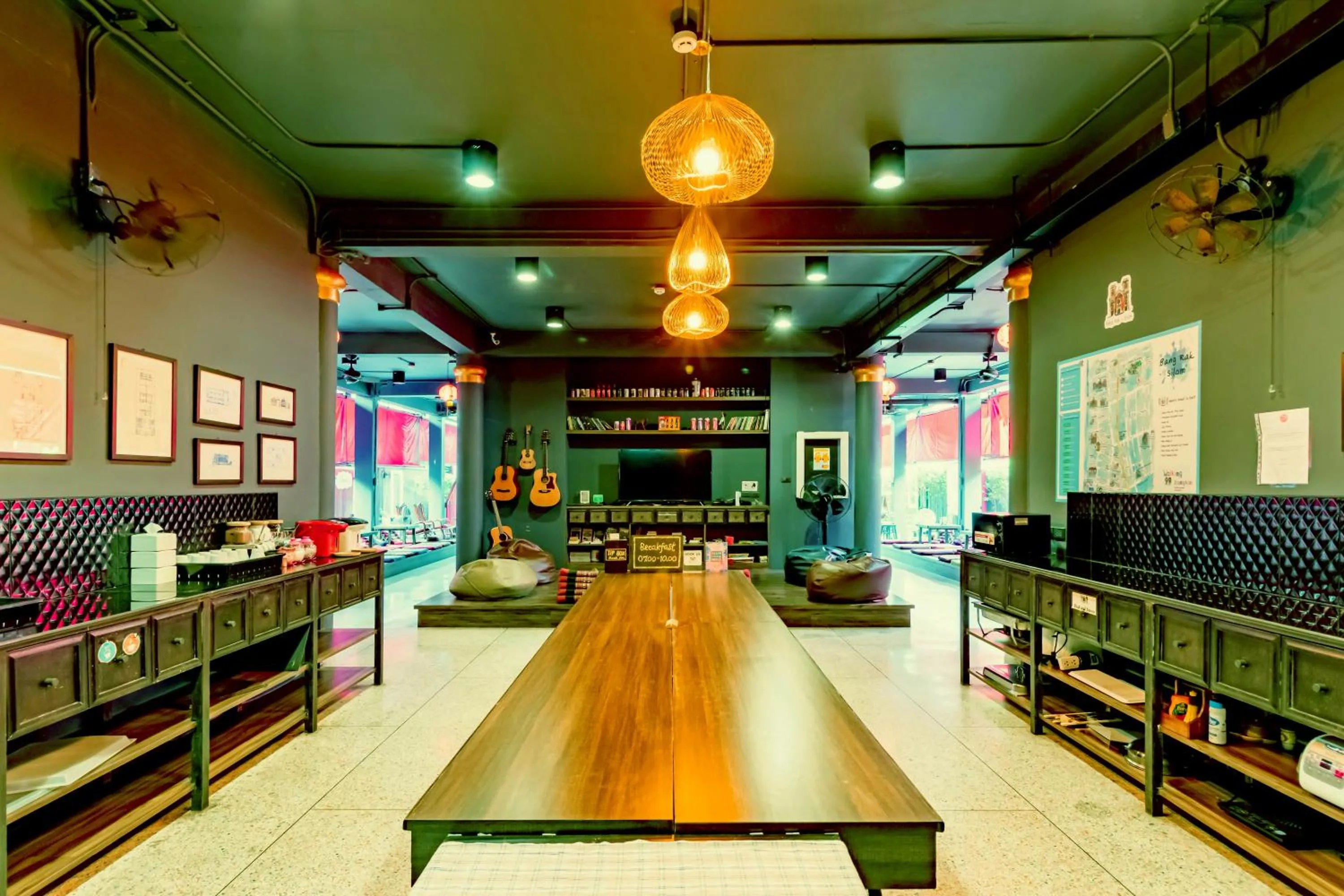 Restaurant/places to eat in CLOUD on Saladaeng Silom Hostel Bangkok